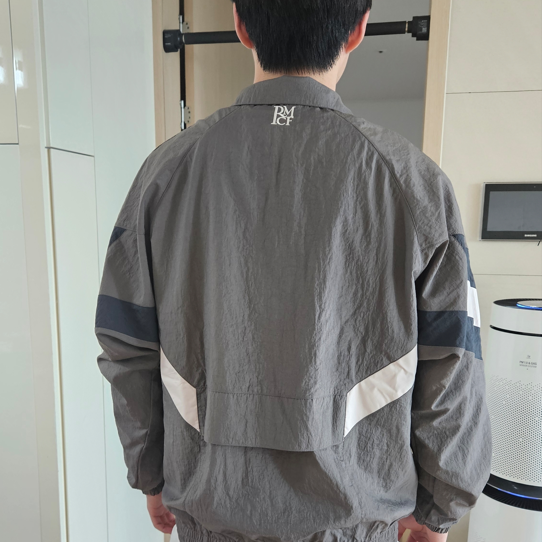 Adidas Real Madrid Originals Track Top Charcoal Grey - KR Sizing 착용 스타일 - 2