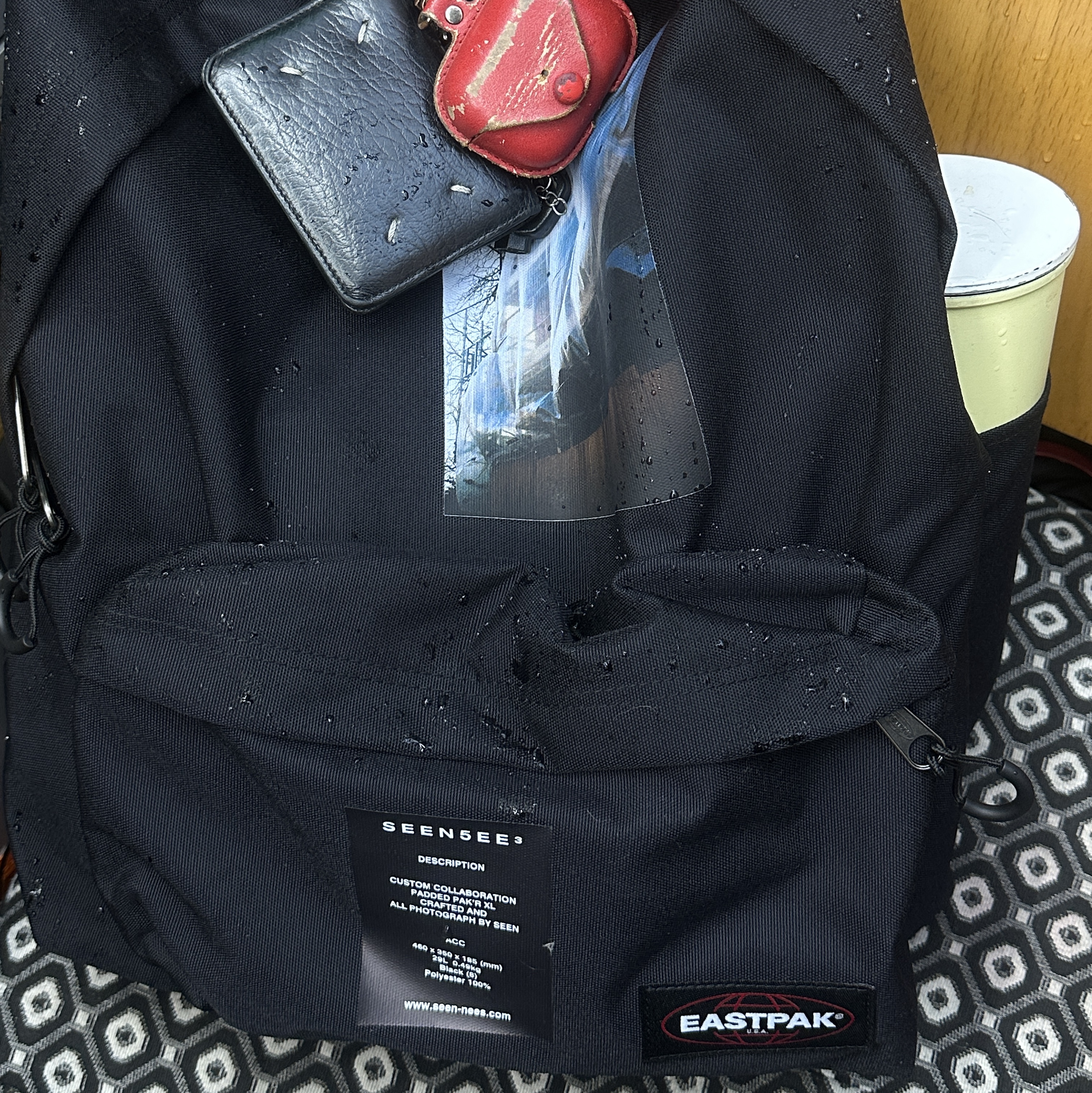 SEEN X Eastpak Day Pakr 착용 스타일 - 2