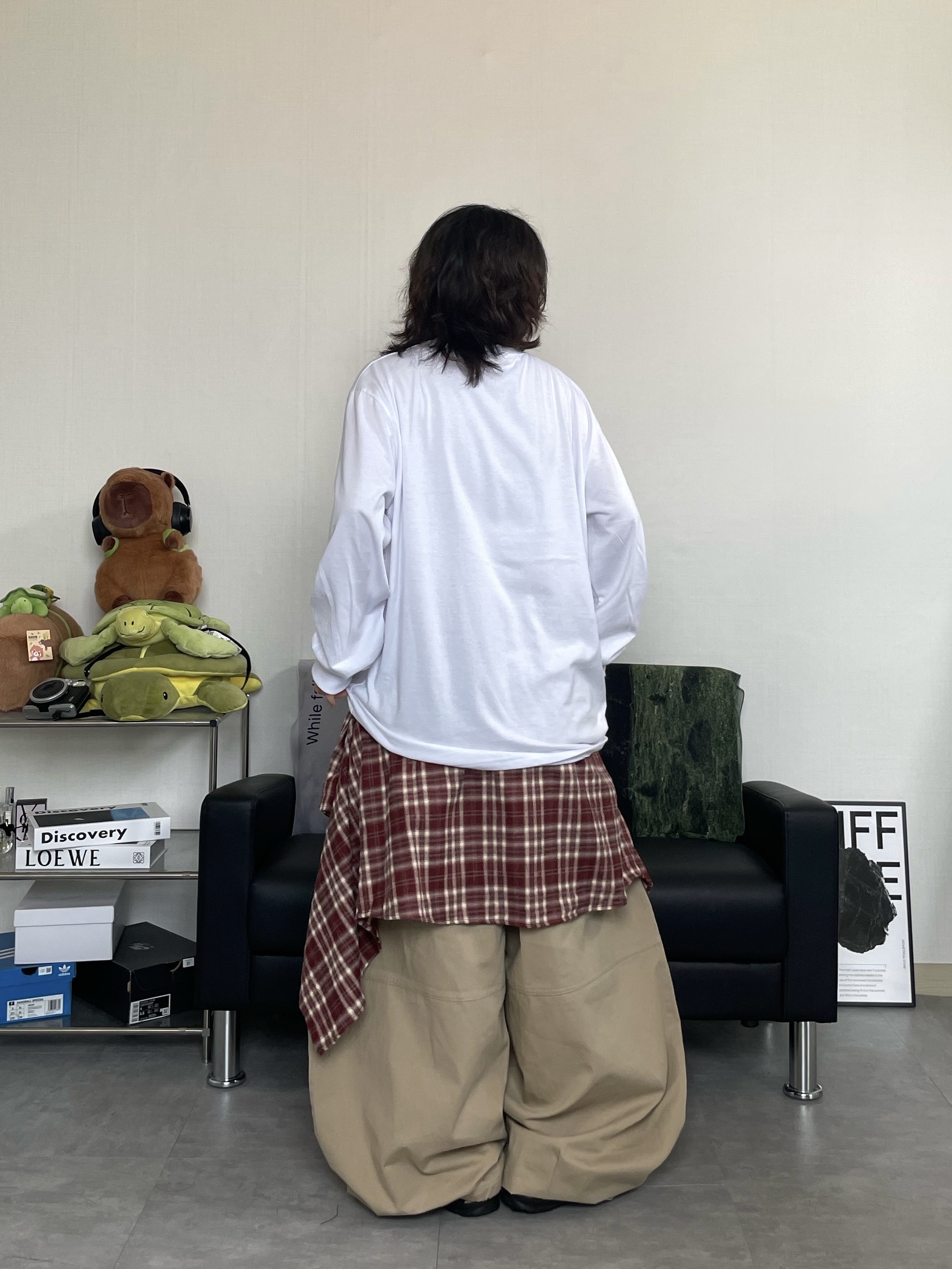 (W) Keen Jasper Suede Sneakers Silver Mink 착용 스타일 - 4