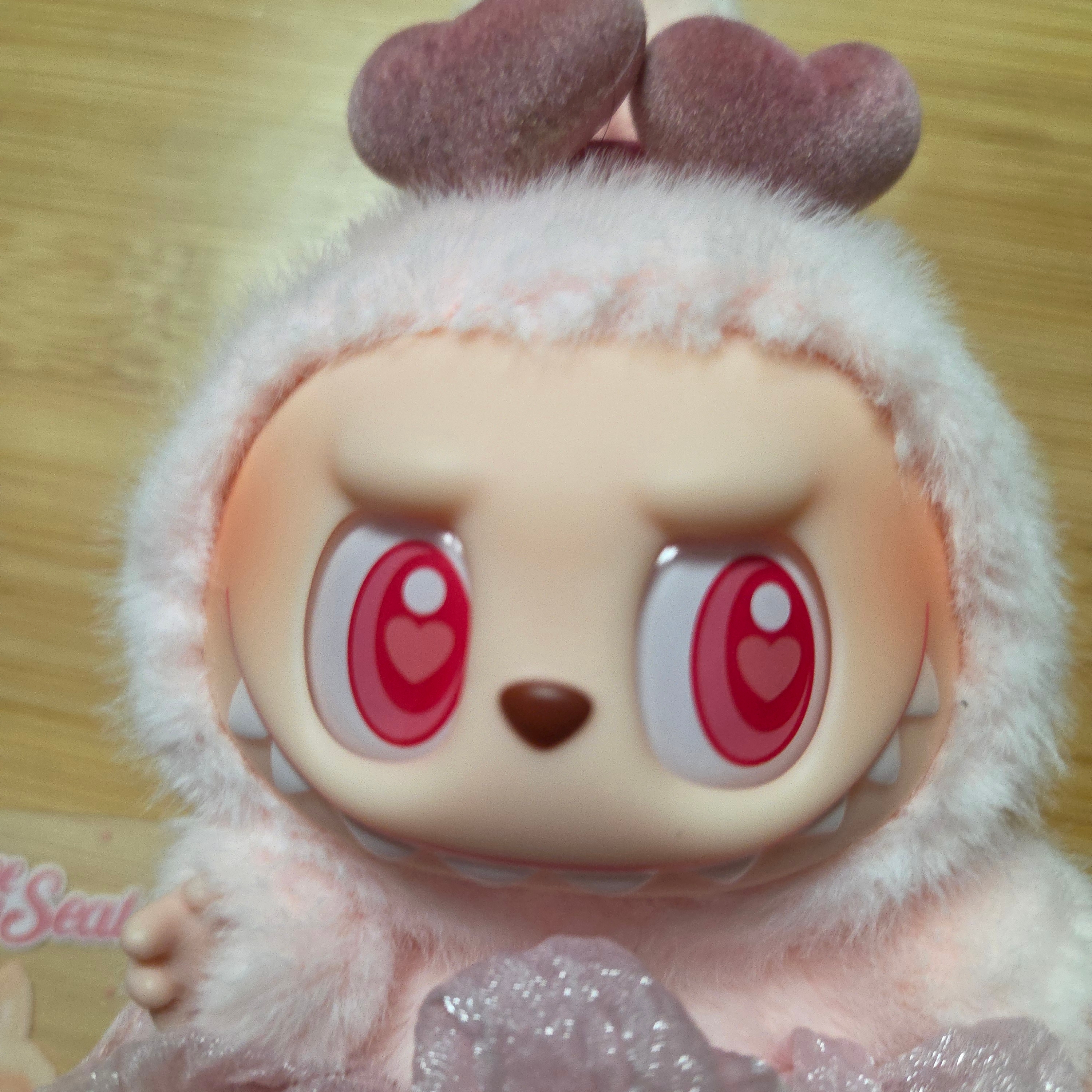 Pop Mart Labubu Let's Play Together Doll Series Dada Keyring (Opened Case) 착용 스타일