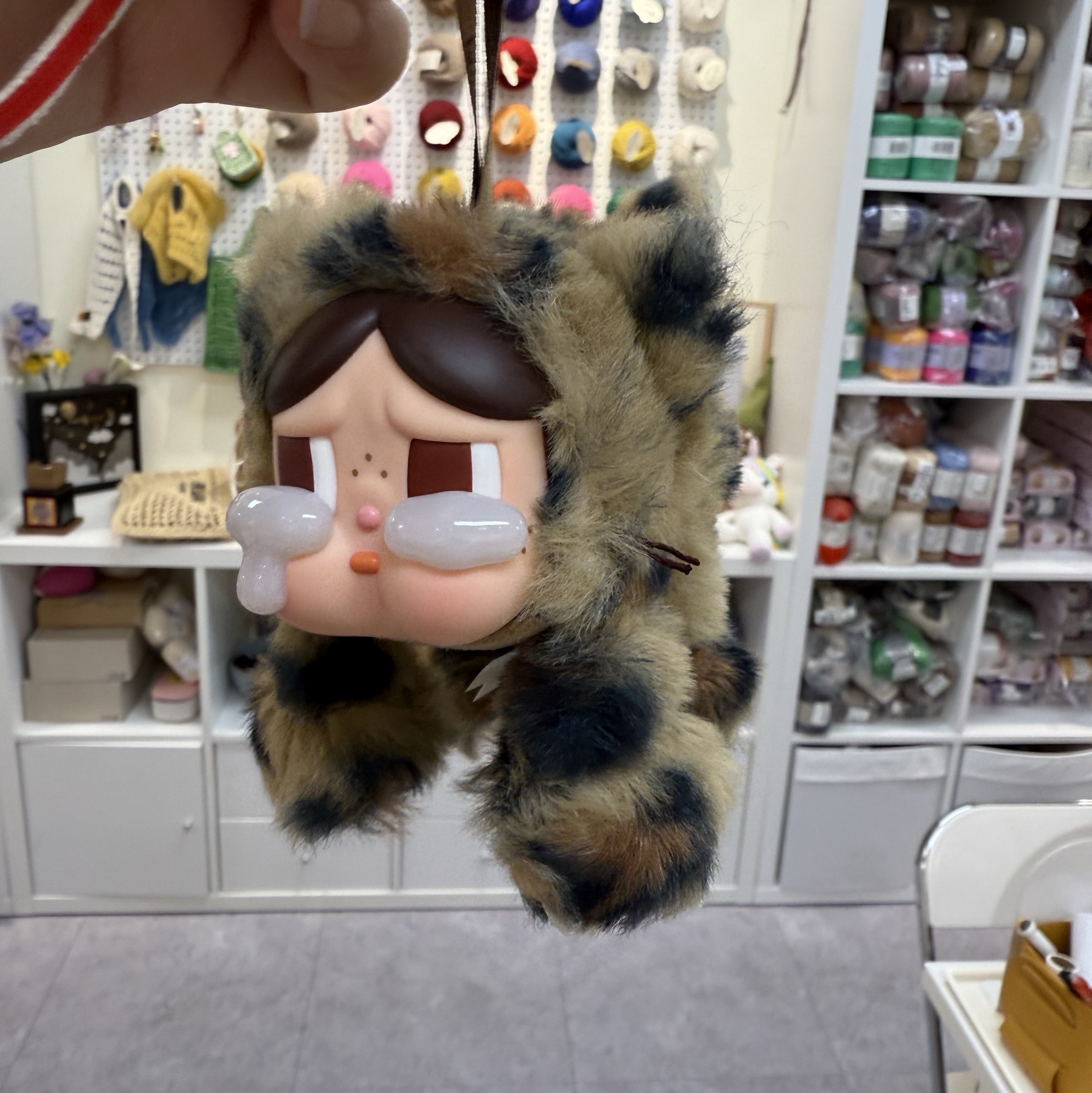 Pop Mart Crybaby Wild But Cutie Series Vinyl Plush Pendant (6 Blind Boxes) 착용 스타일 - 1