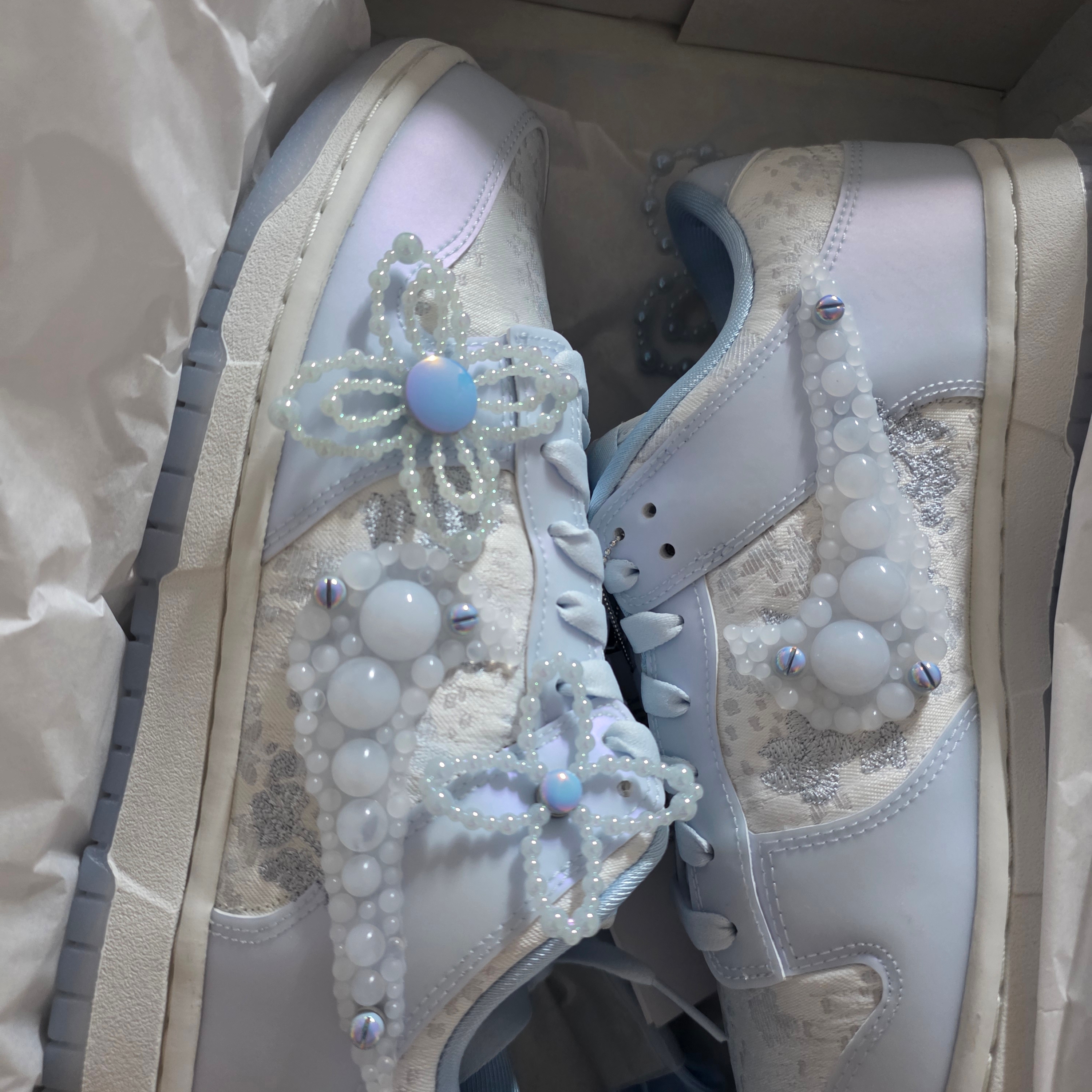 (W) Nike x Susan Fang Dunk Low Summit White Wolf Grey 착용 스타일 - 2