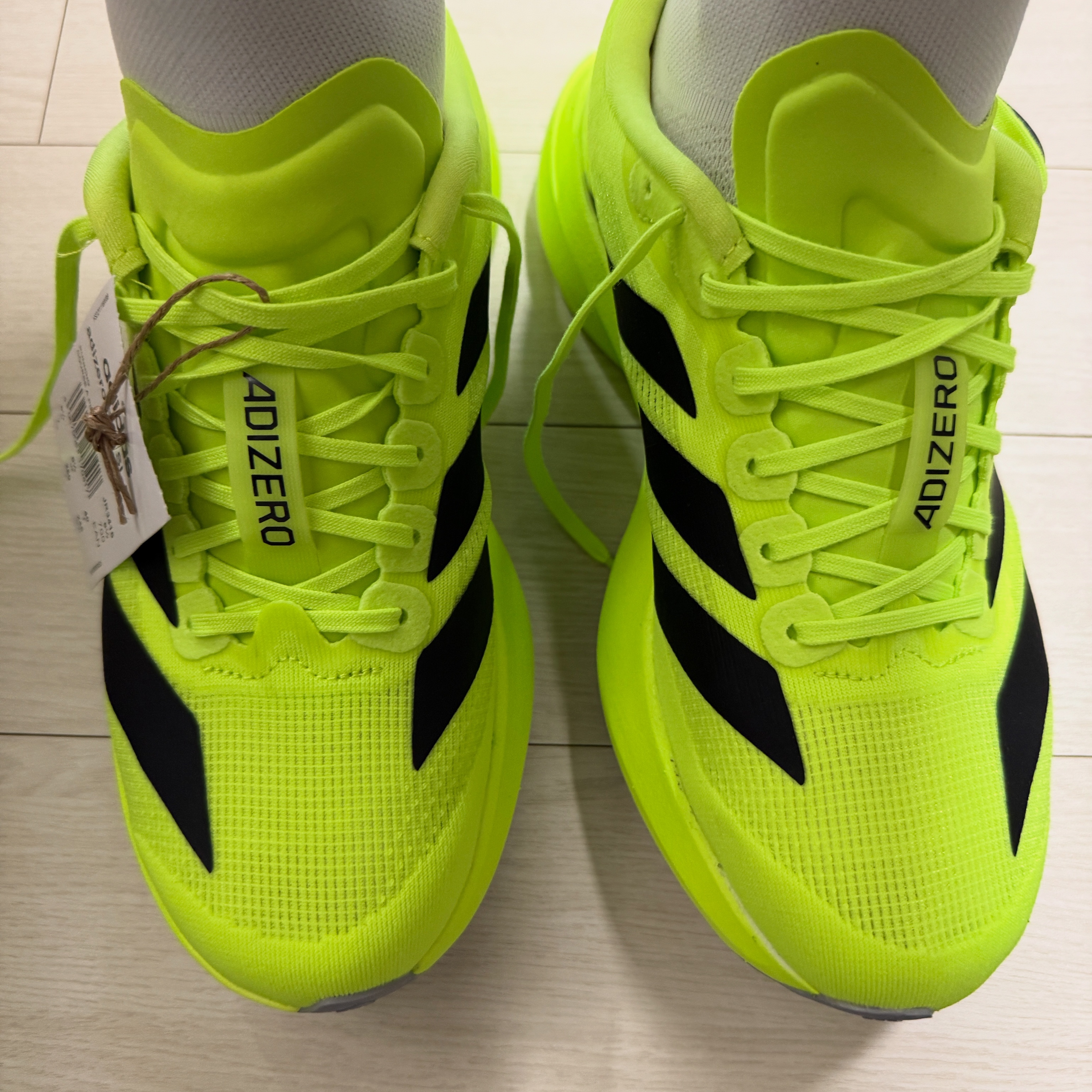 Adidas Adizero EVO SL Lucid Lemon Core Black 착용 스타일