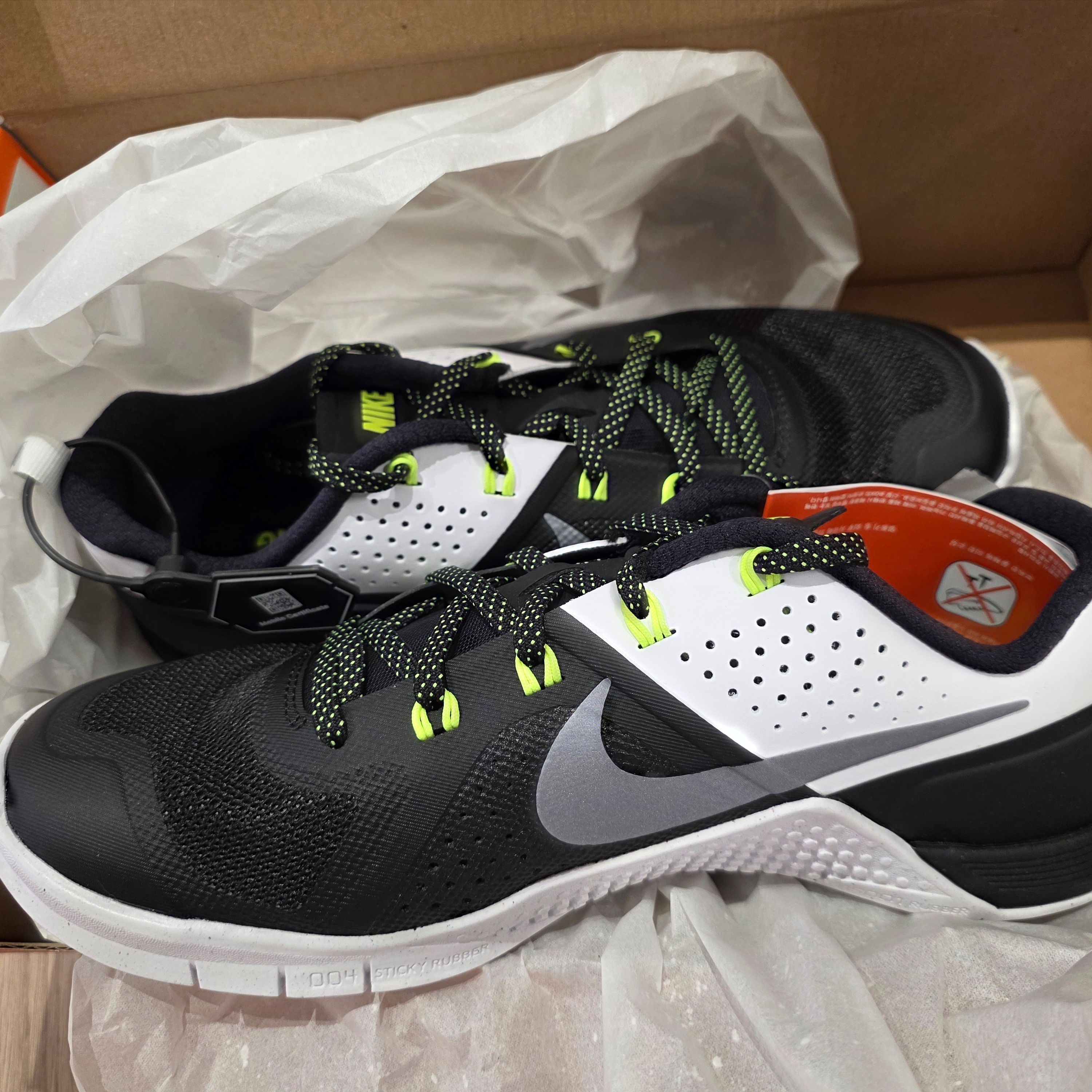 Nike Metcon 1 OG Black White 착용 스타일