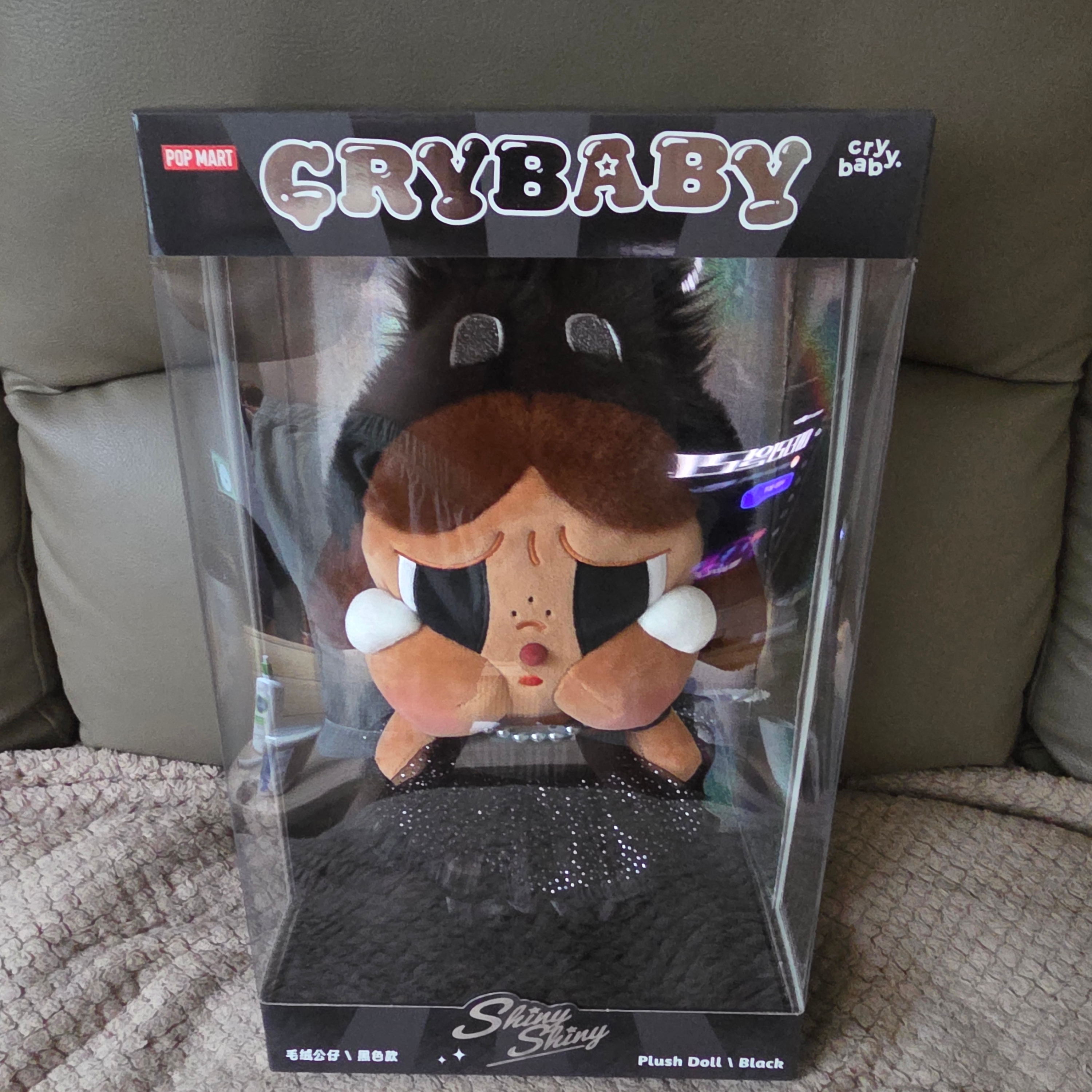 Pop Mart Crybaby Shiny Shiny Series Plush Doll Black 착용 스타일