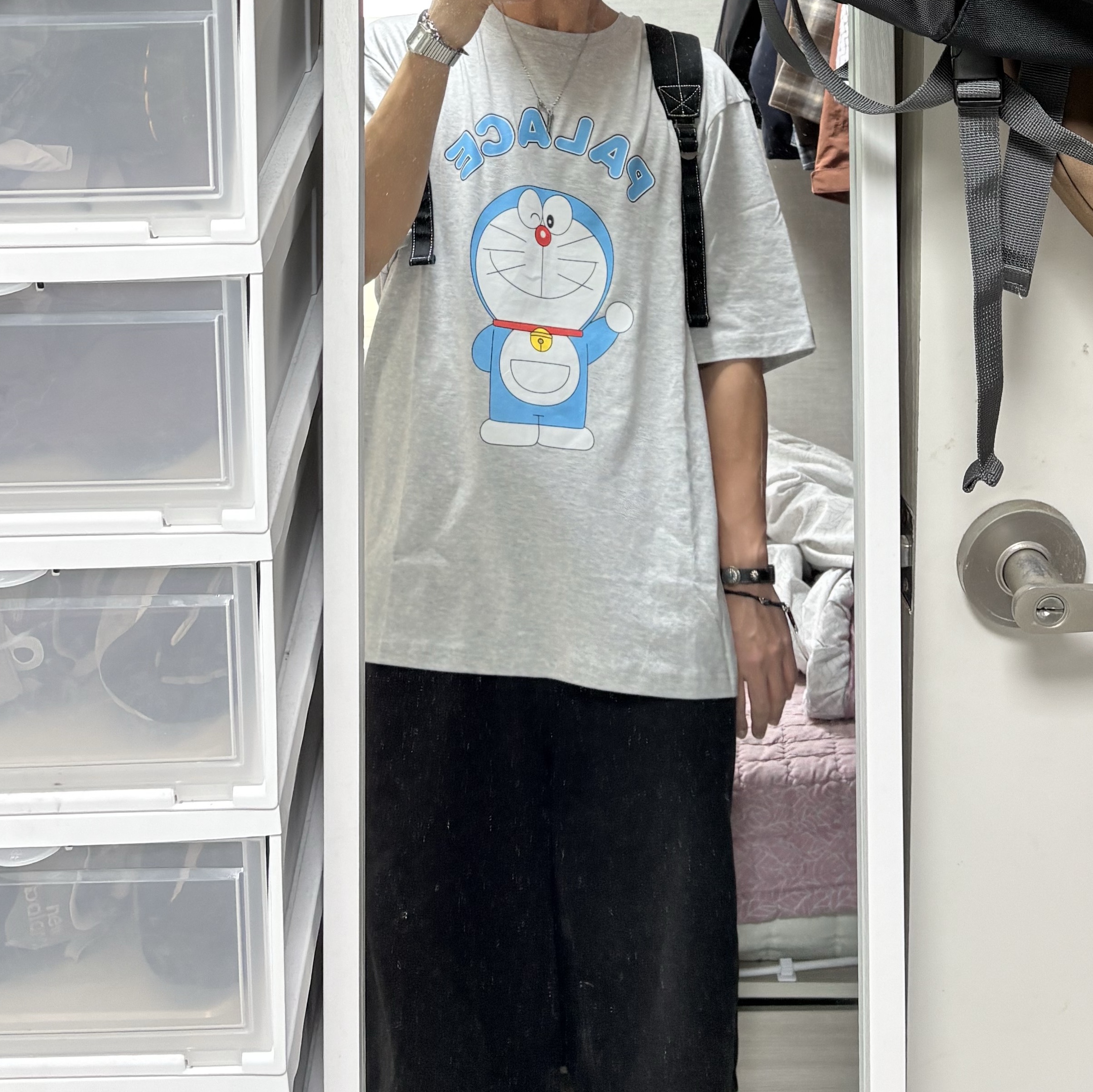 Palace x Doraemon T-Shirt Grey Marl - 25FW, Casio AQ-800E-7A2 착용 스타일 - 3