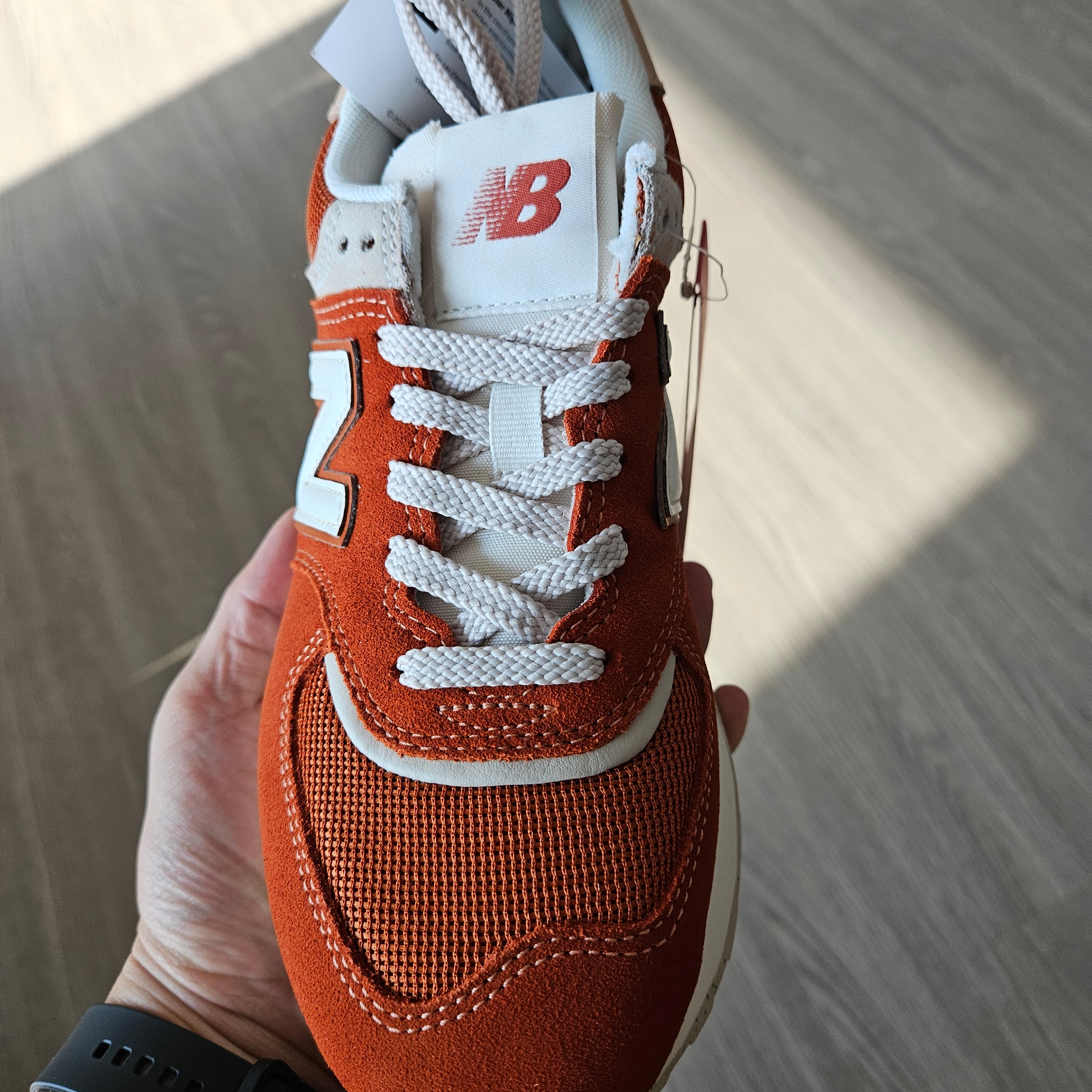 New Balance 574 Legacy Brown White 착용 스타일