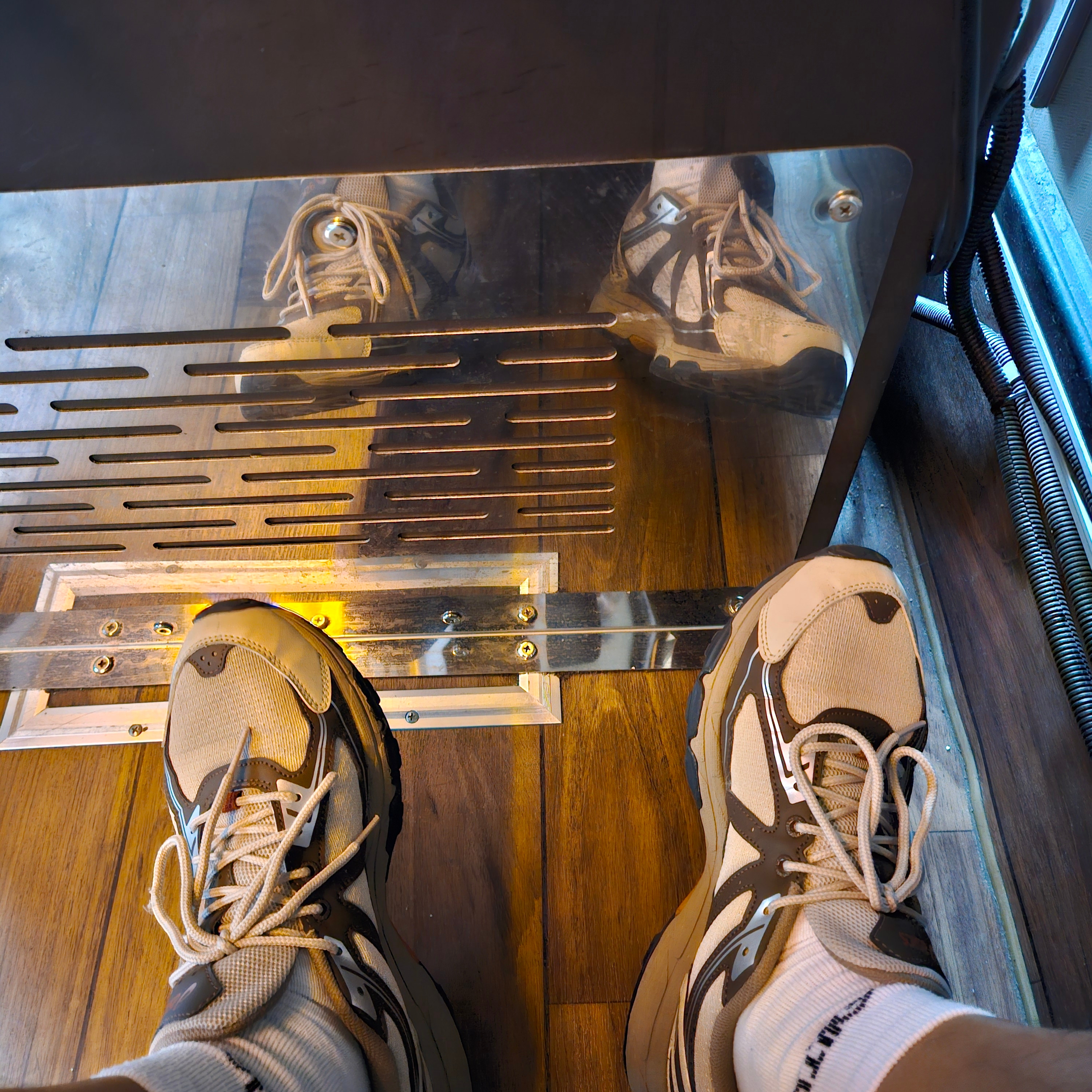 (W) Asics Gel-Venture 6 Simply Taupe 착용 스타일