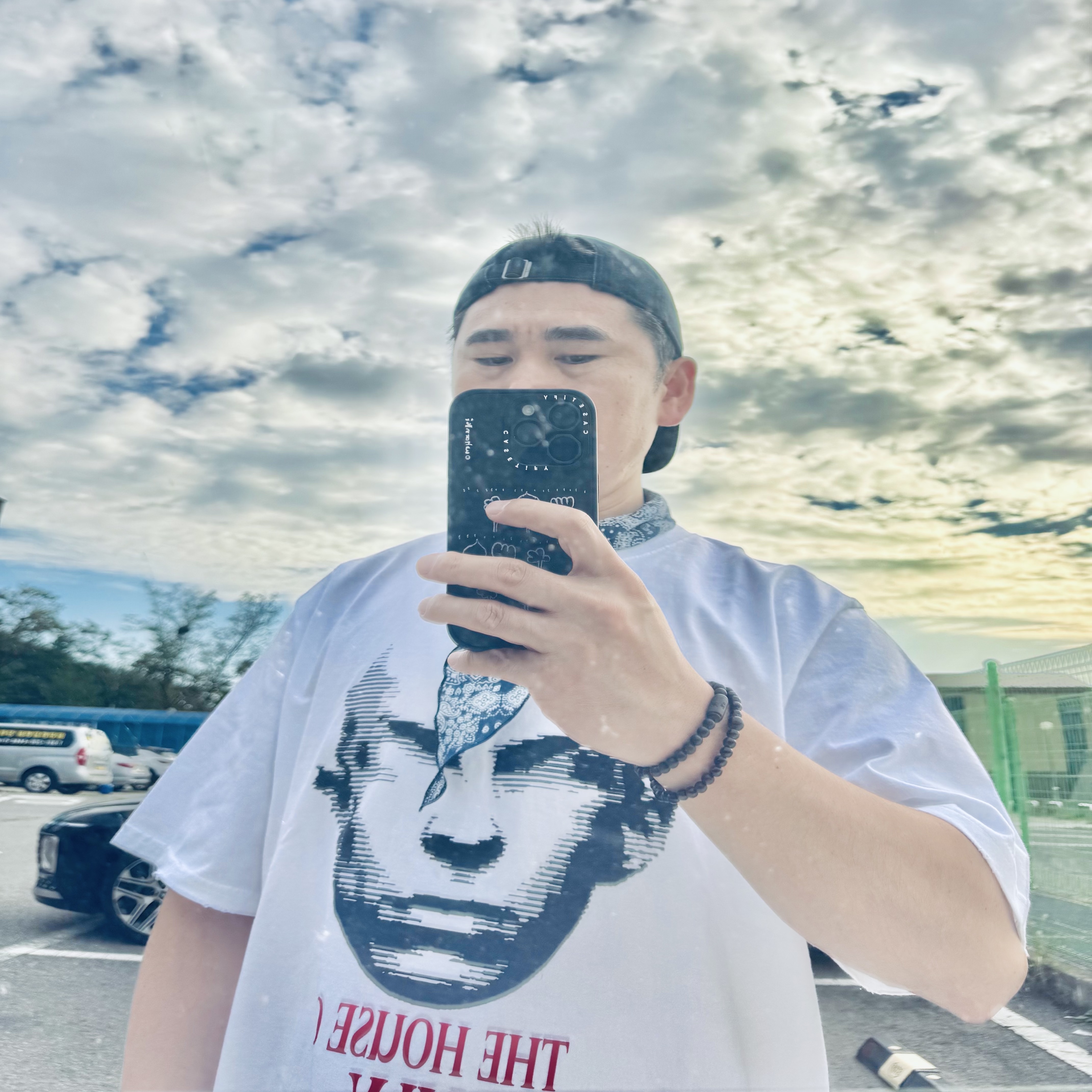 Undermycar House of Lily Graphic T-Shirt White - 23SS 착용 스타일 - 1