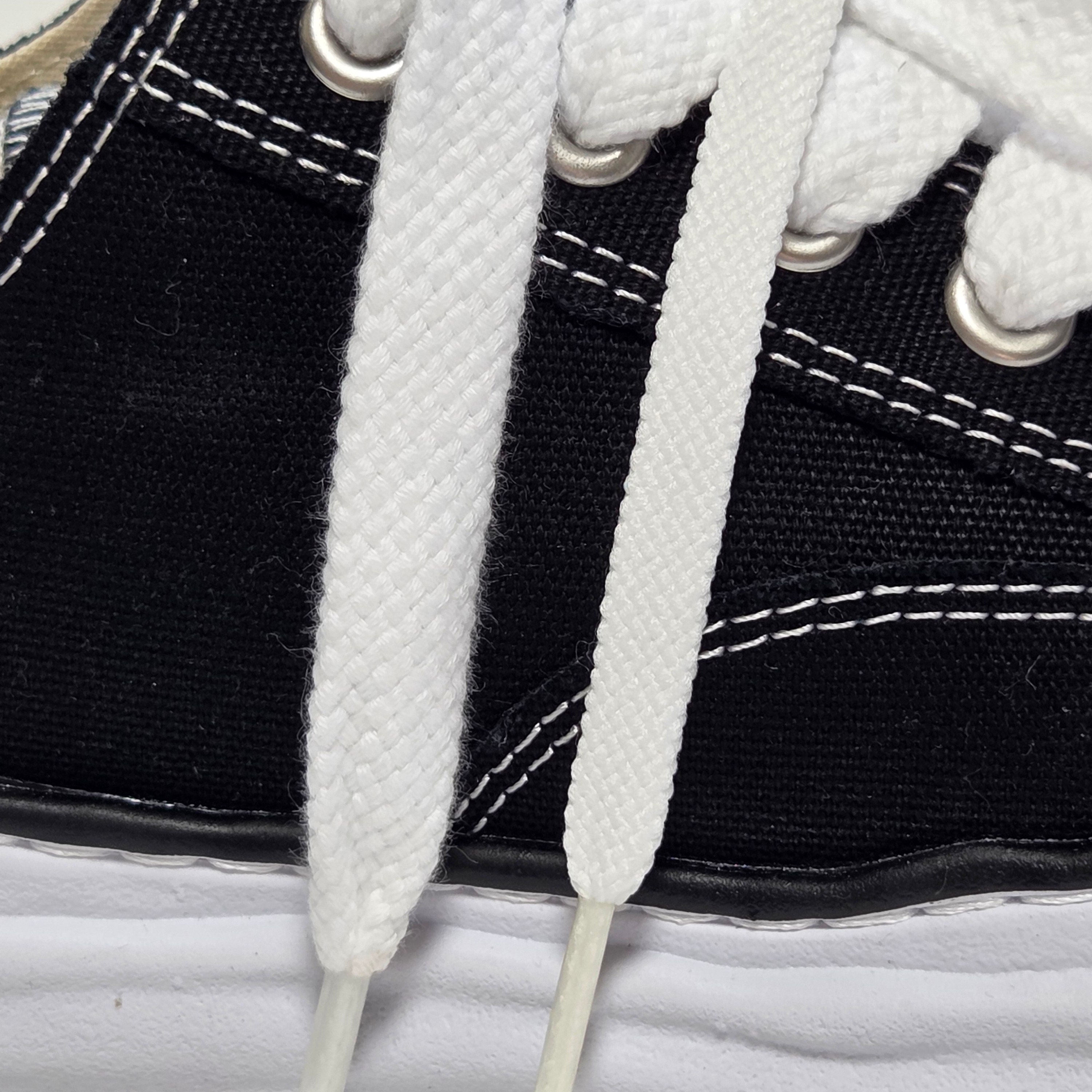 Maison Mihara Yasuhiro Peterson OG Sole Canvas Low Sneakers Black 착용 스타일 - 4