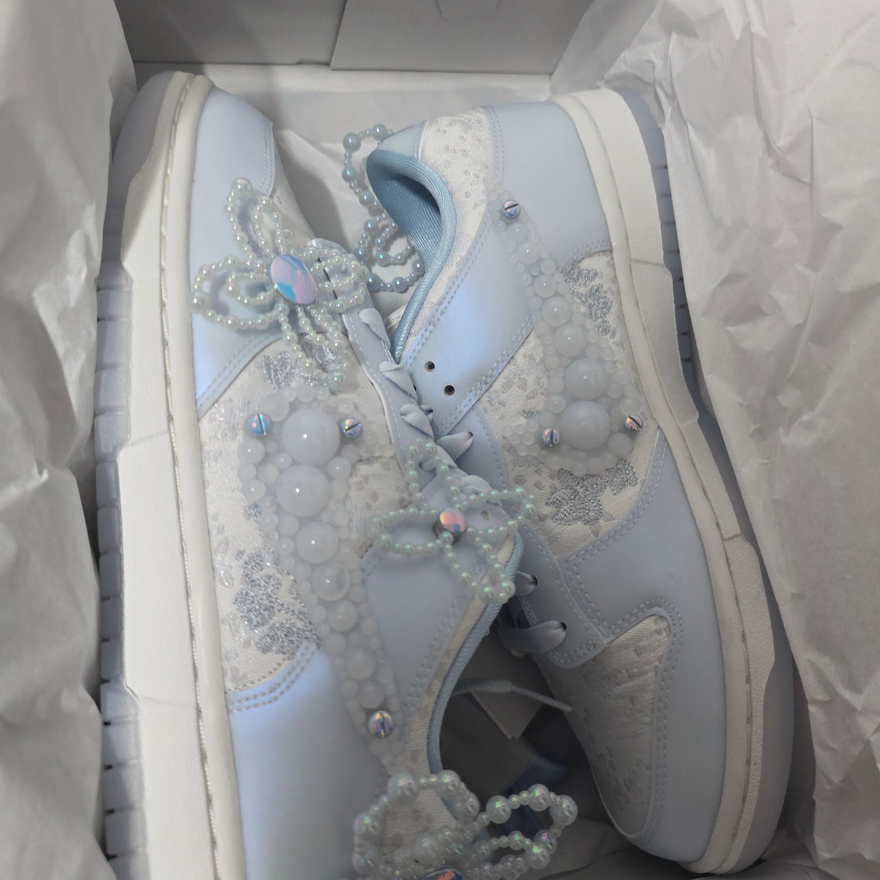 (W) Nike x Susan Fang Dunk Low Summit White Wolf Grey 착용 스타일 - 1