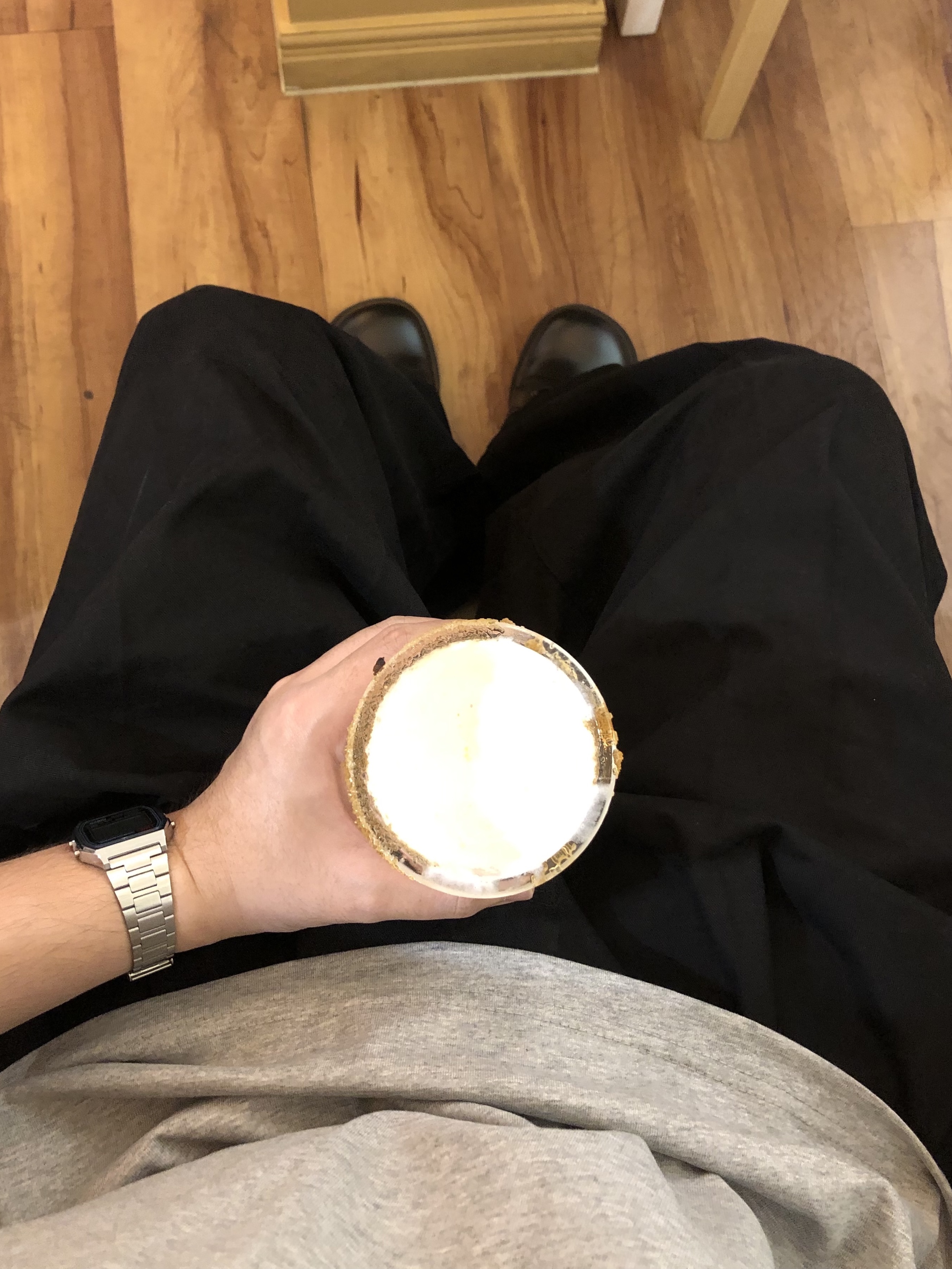 Casio A-158WA-1 착용 스타일