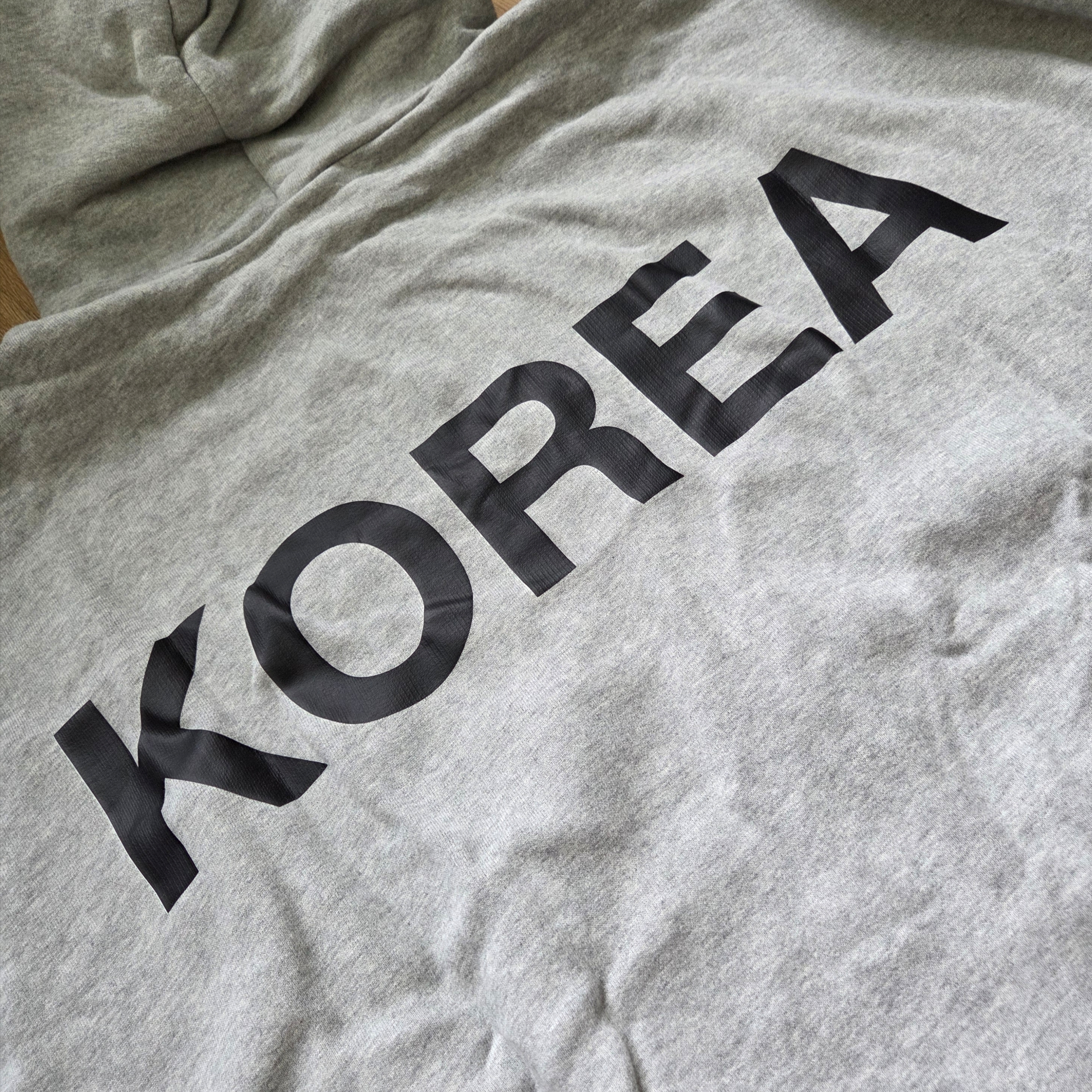 Yeezy HD-10 Grey - Korea Limited 착용 스타일 - 2