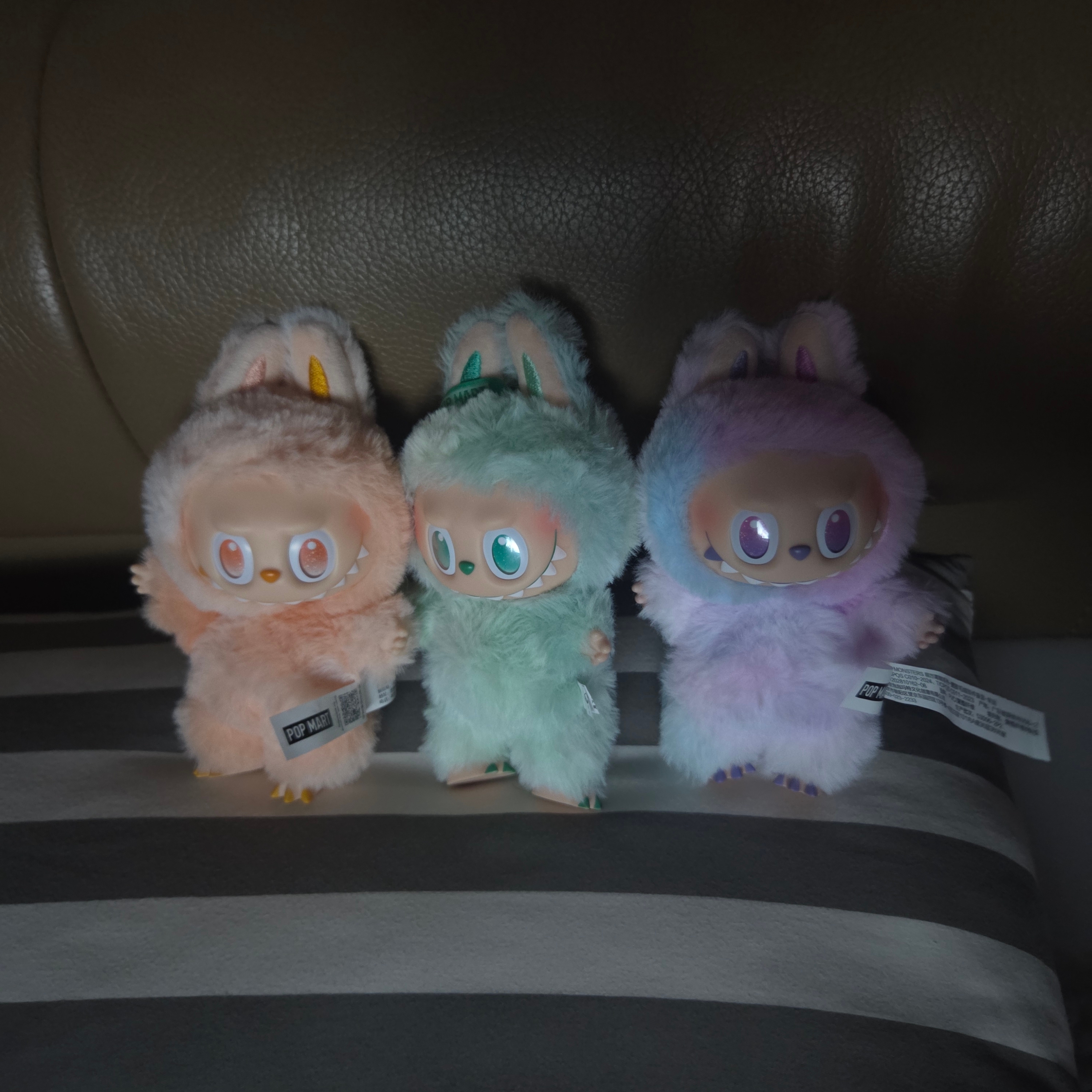 Pop Mart Labubu The Monsters Highlight Series Love Keyring (Opened Case) 착용 스타일