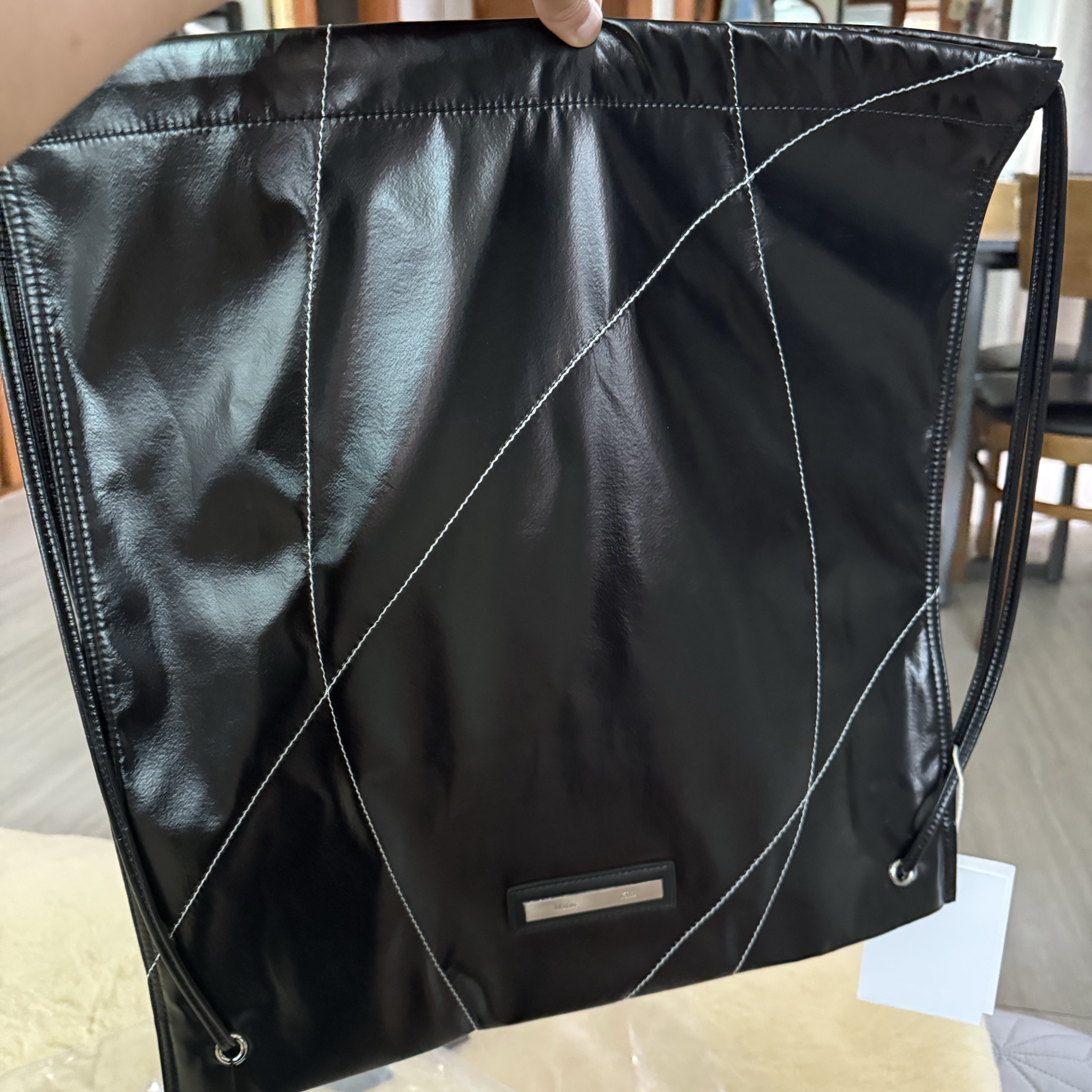 Matin Kim String Coating Backpack Black 착용 스타일