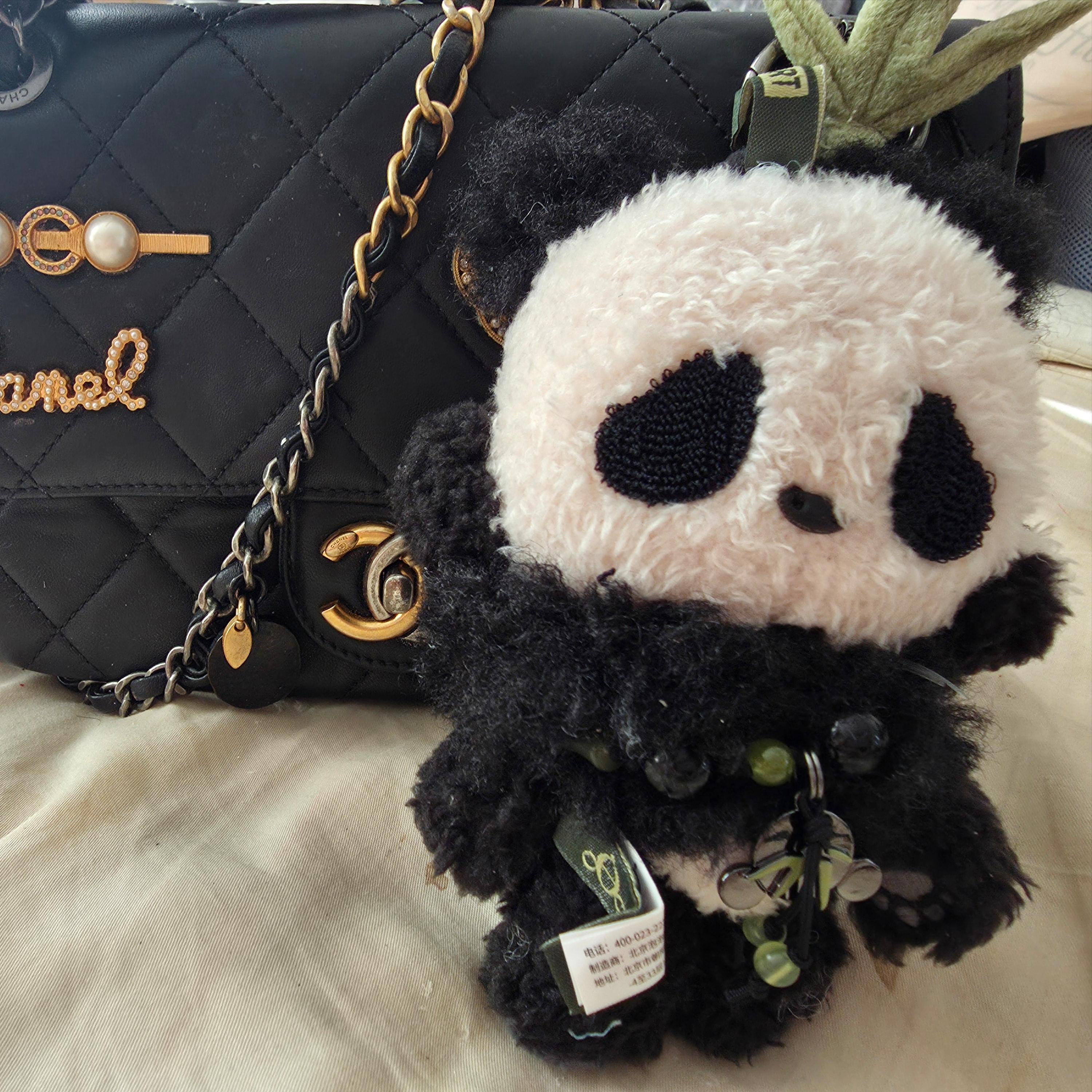 Pop Mart Skullpanda Lazy Panda Plush Doll Pendant 착용 스타일 - 2