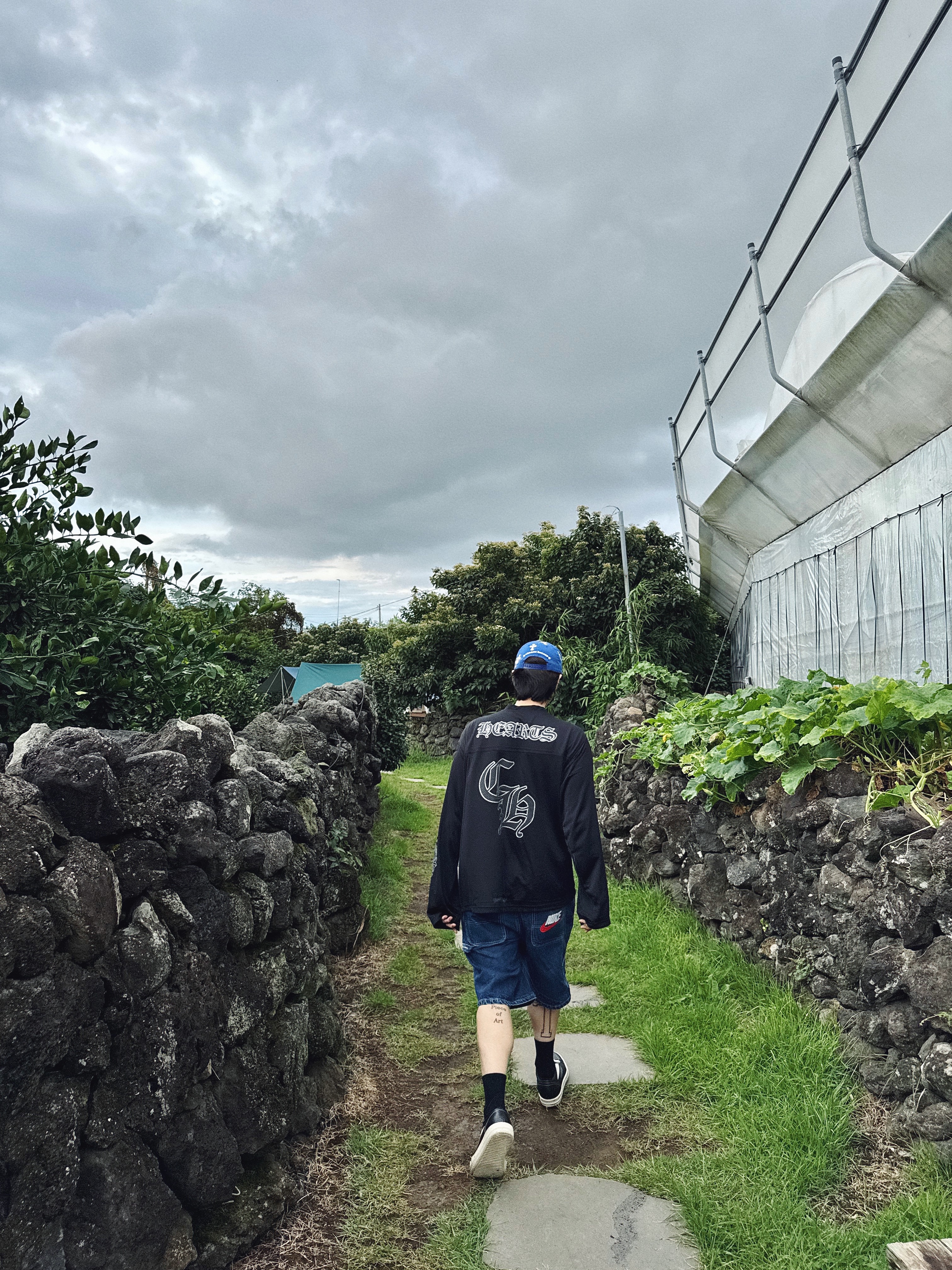 Chrome Hearts Warm Up LS Jersey Black, Supreme x Nike Denim Short Indigo - 24SS 착용 스타일 - 5