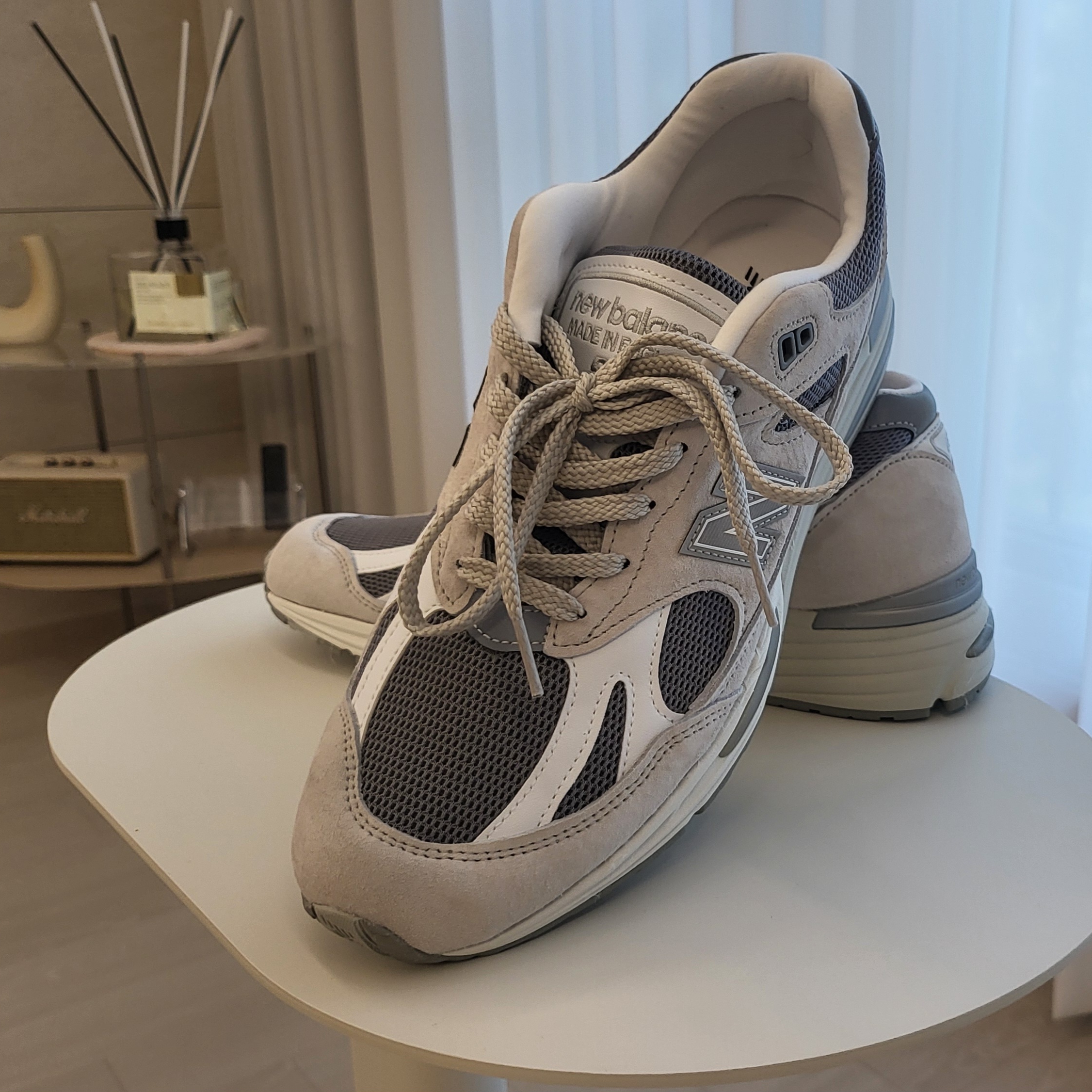 New Balance 991v2 Made in UK Nimbus Cloud Cool Grey - D Standard 착용 스타일 - 2