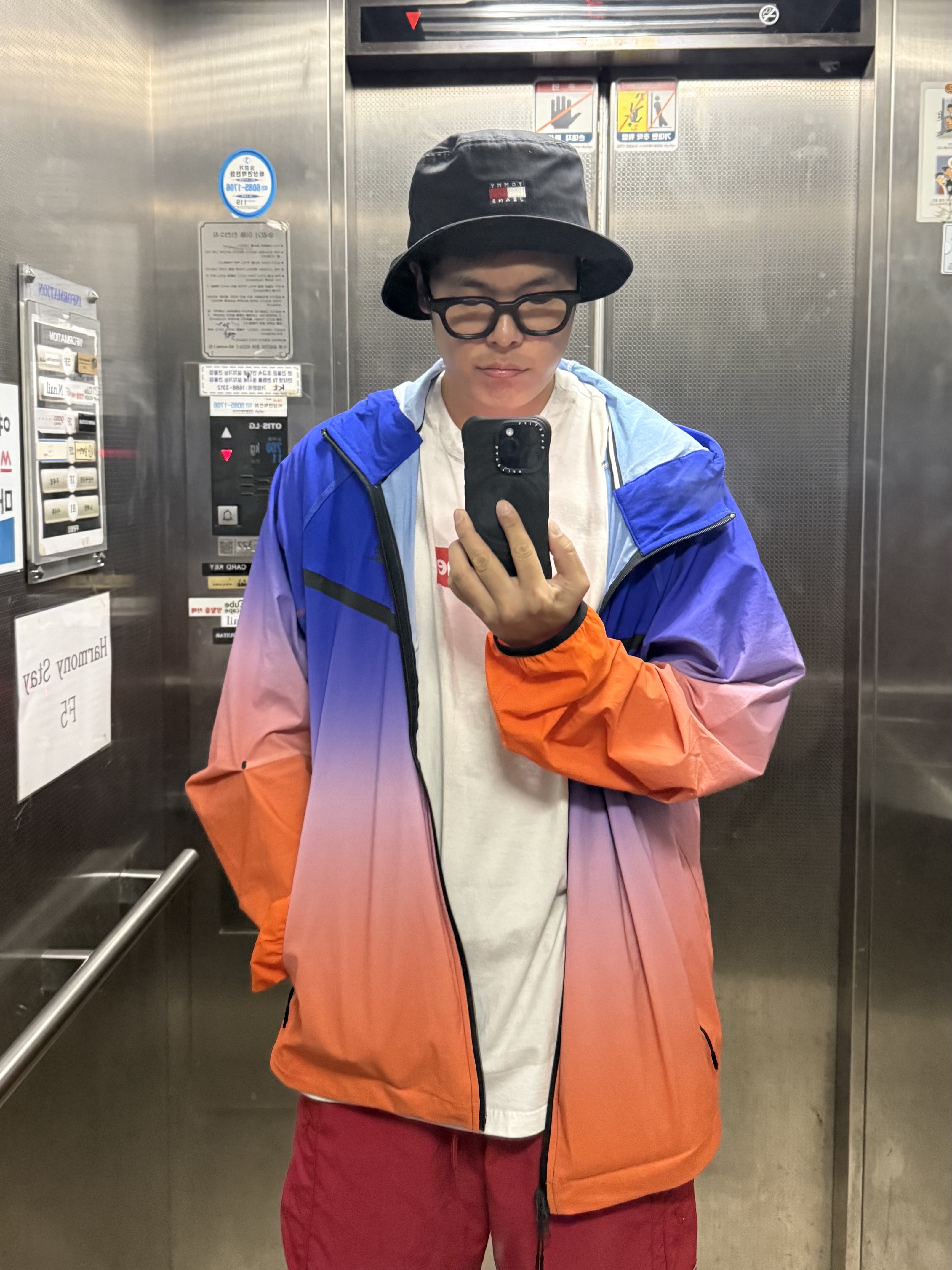 Nike Tech Woven Windrunner Full Zip Jacket (II4622-480), Supreme x MM6 Maison Margiela Box Logo T-Shirt White - 24SS 착용 스타일