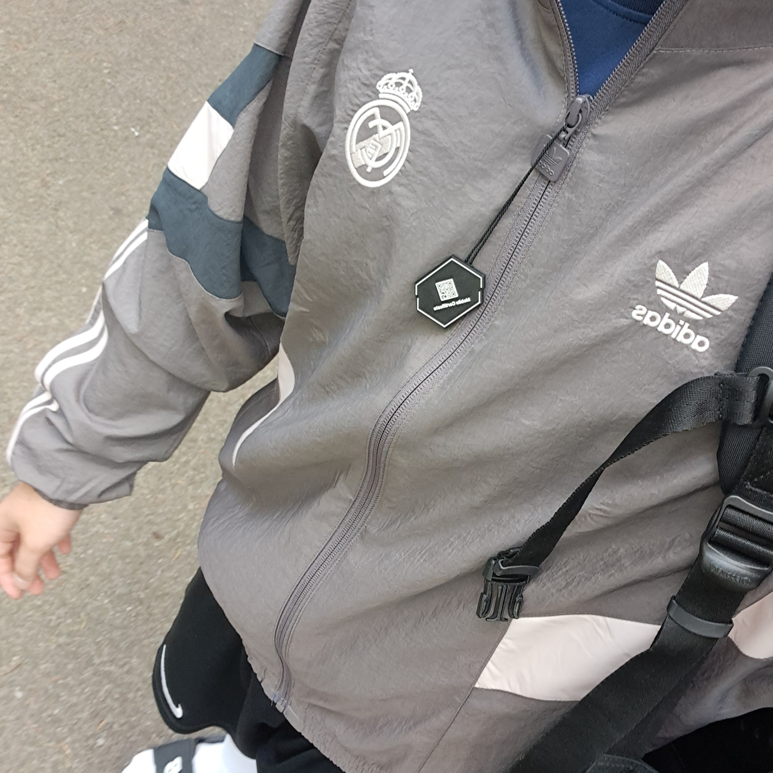 Adidas Real Madrid Originals Track Top Charcoal Grey - KR Sizing 착용 스타일