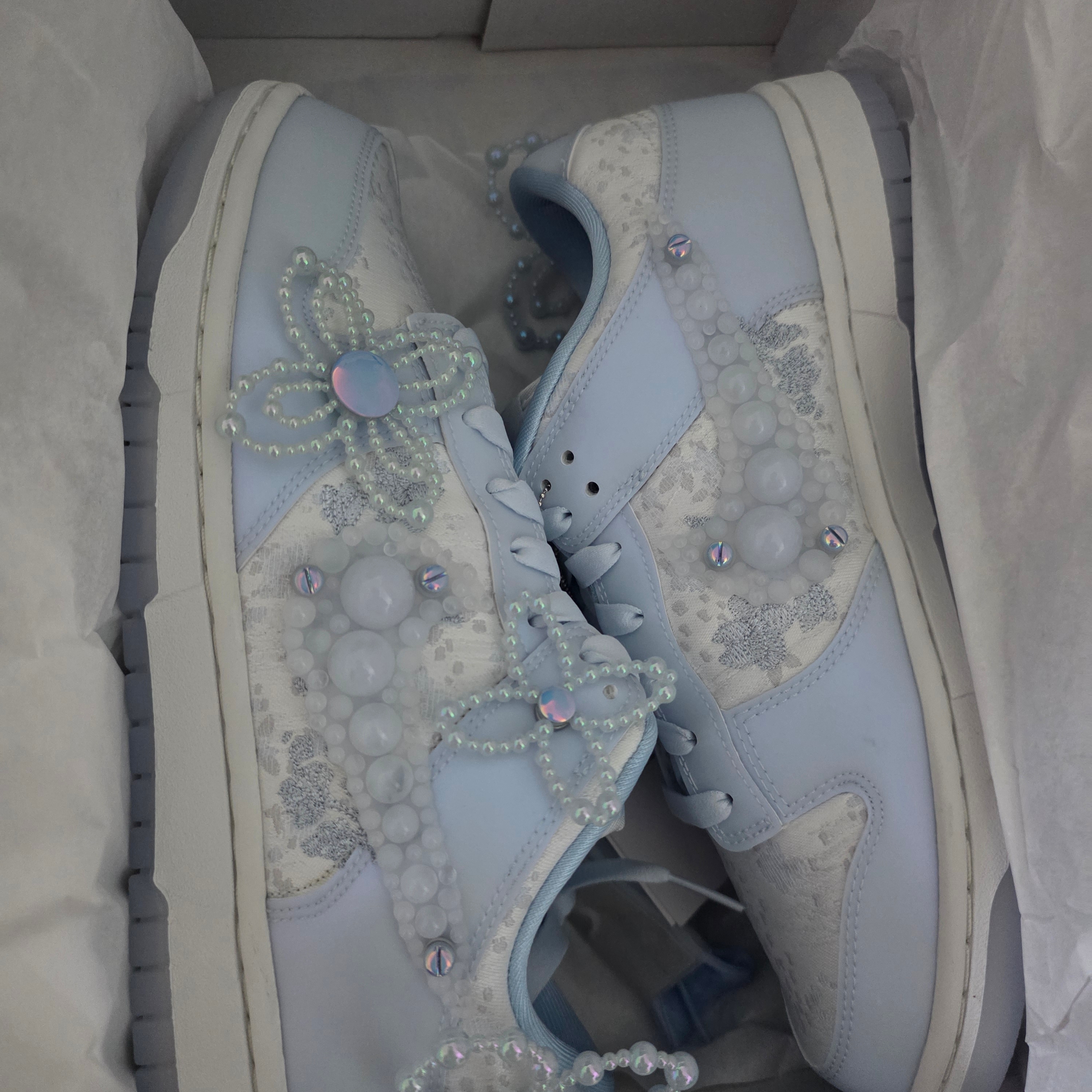 (W) Nike x Susan Fang Dunk Low Summit White Wolf Grey 착용 스타일 - 3
