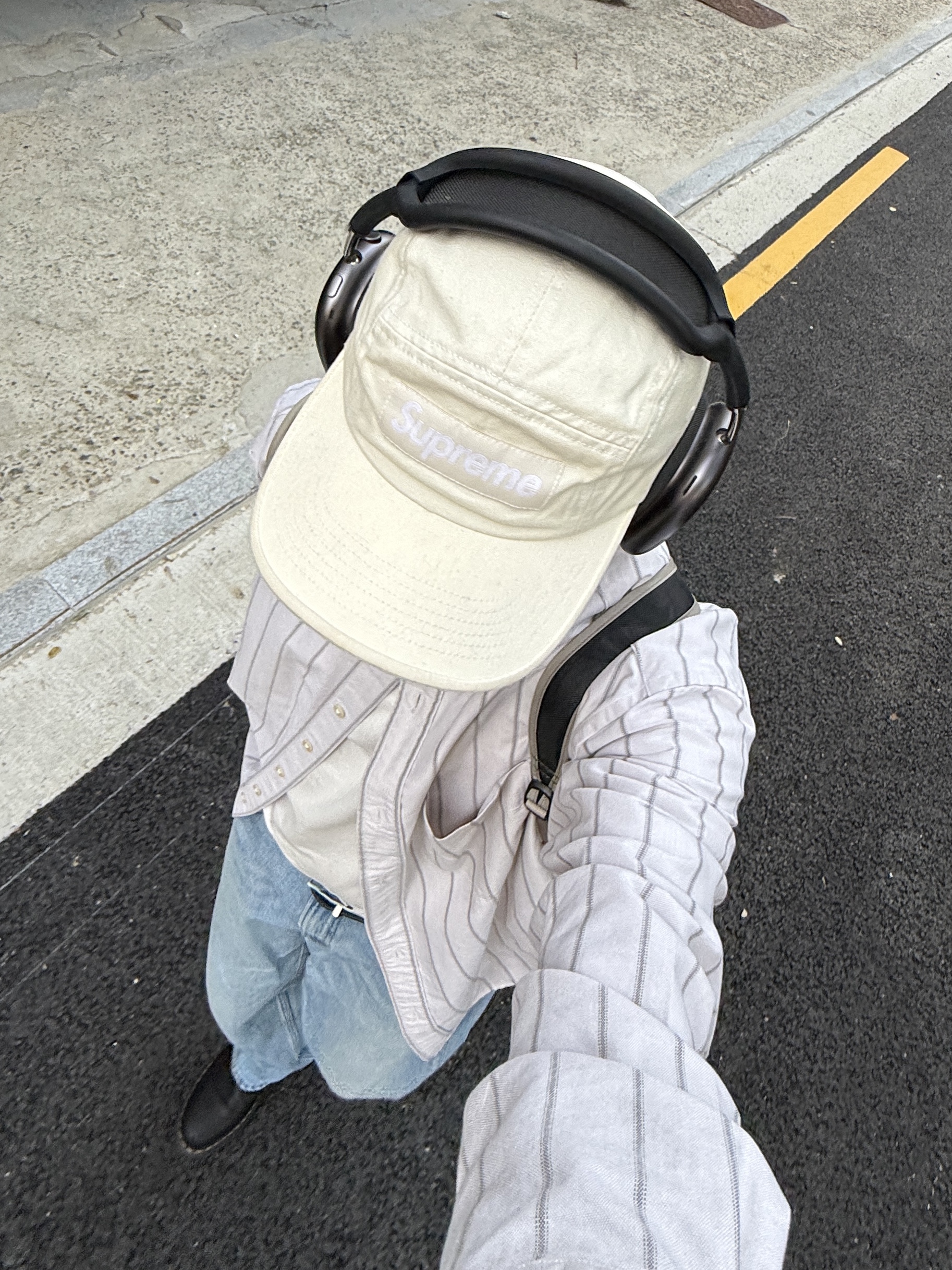 Dr. Martens 1461 Ambassador Black, Uniqlo x JW Anderson Straight Jean Blue - KR 착용 스타일 - 9