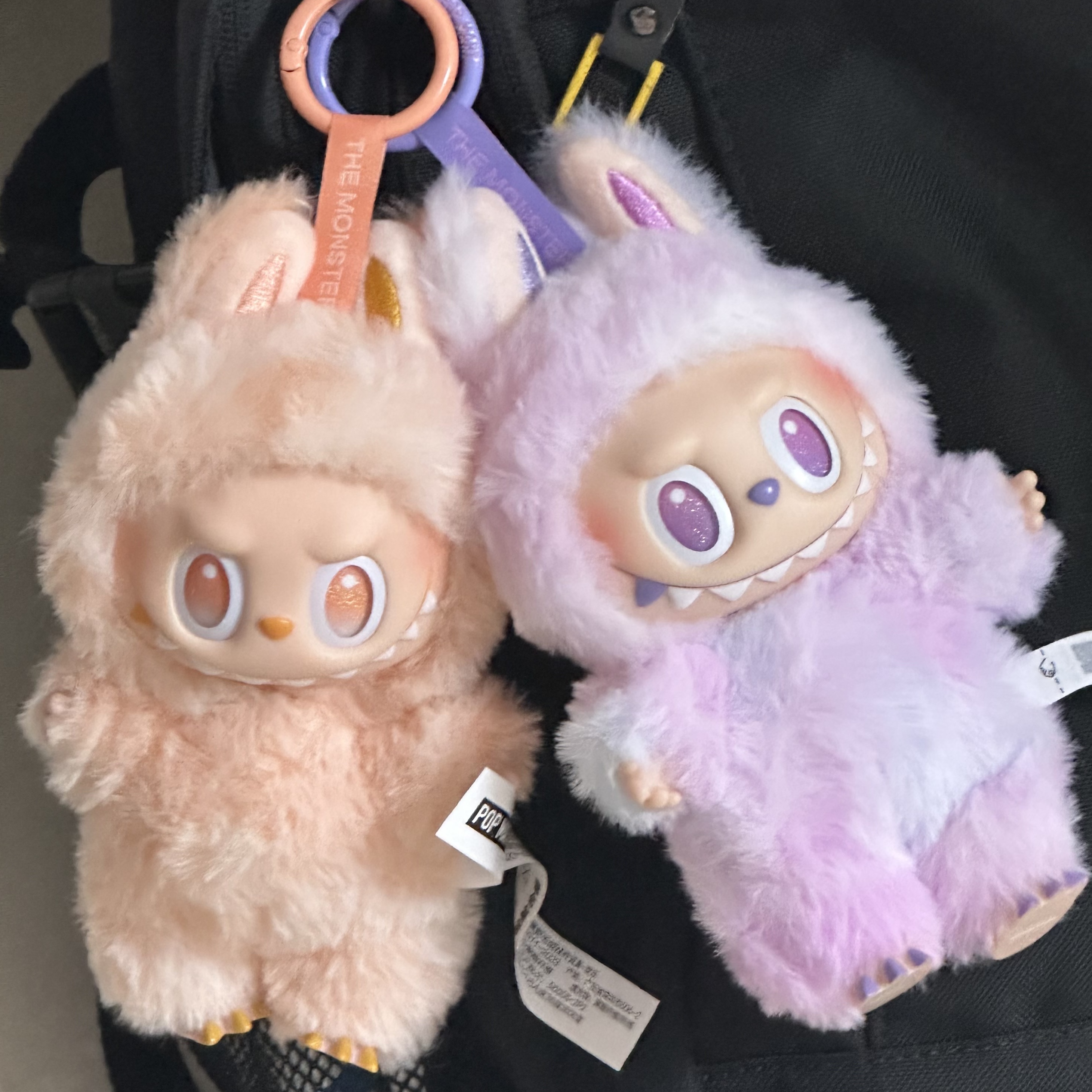 Pop Mart Labubu The Monsters Highlight Series Happiness Keyring (Opened Case), Pop Mart Labubu The Monsters Highlight Series Luck Keyring (Opened Case) 착용 스타일