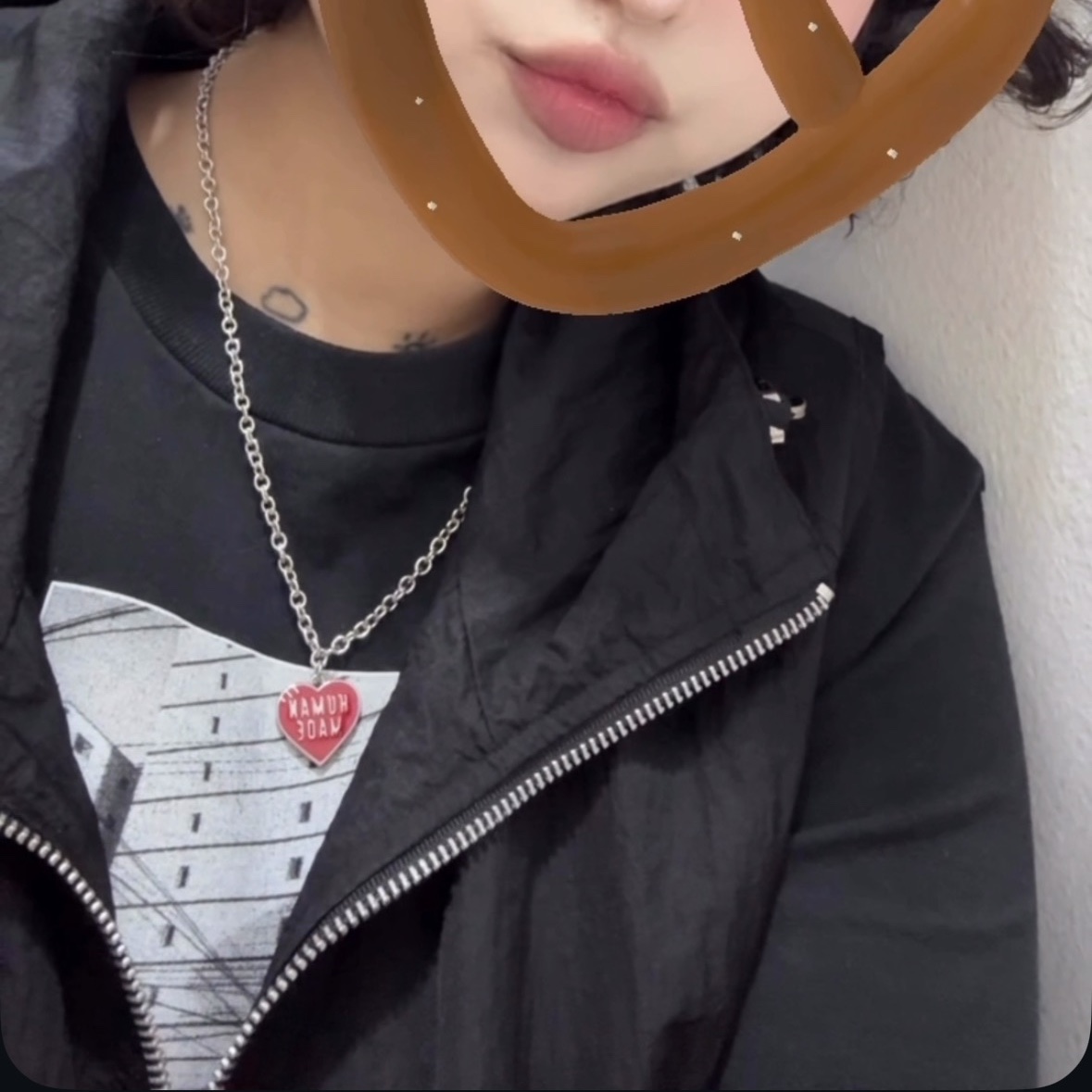 Human Made Heart Necklace Red 착용 스타일