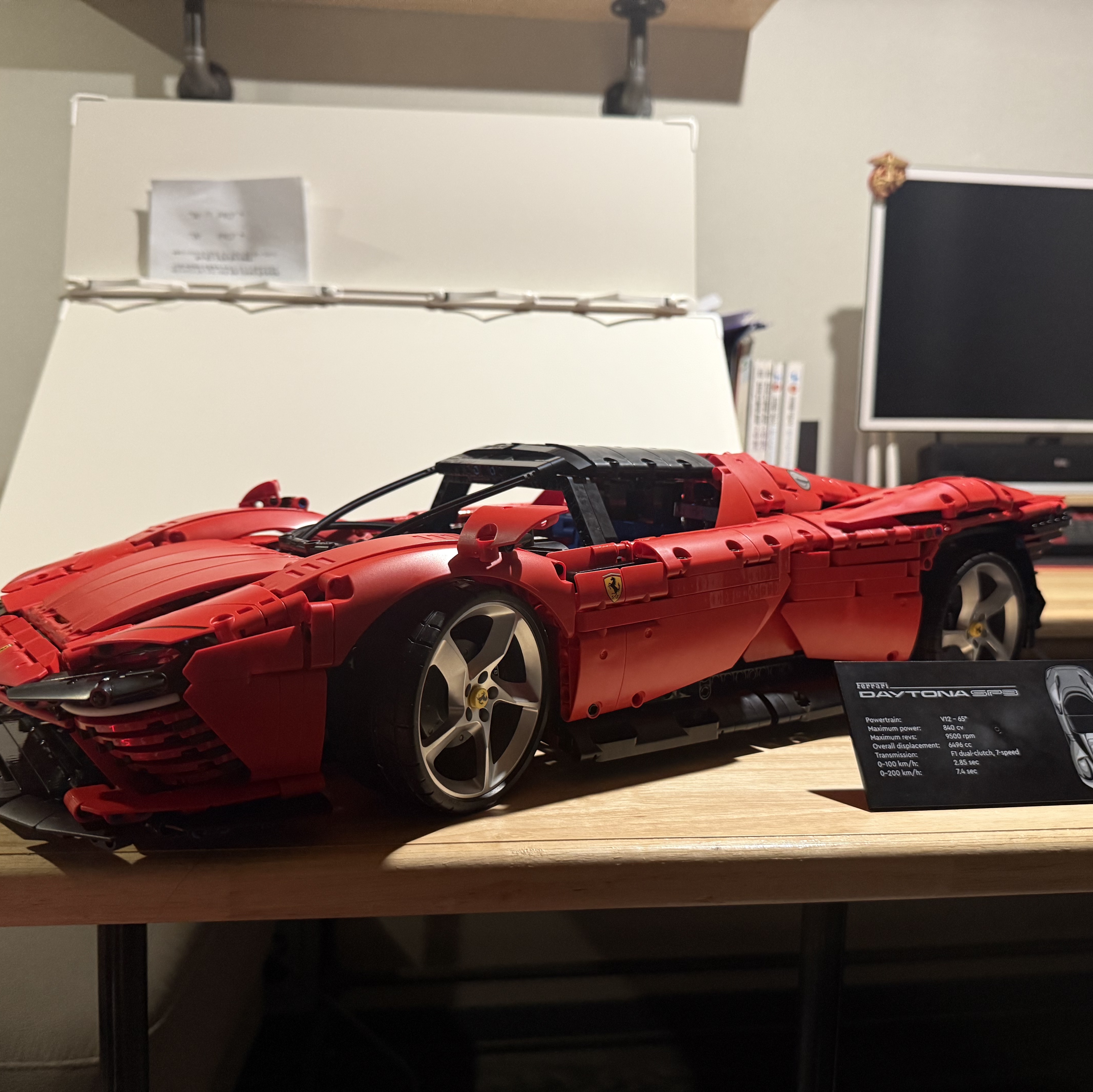 Lego Ferrari Daytona SP3 착용 스타일