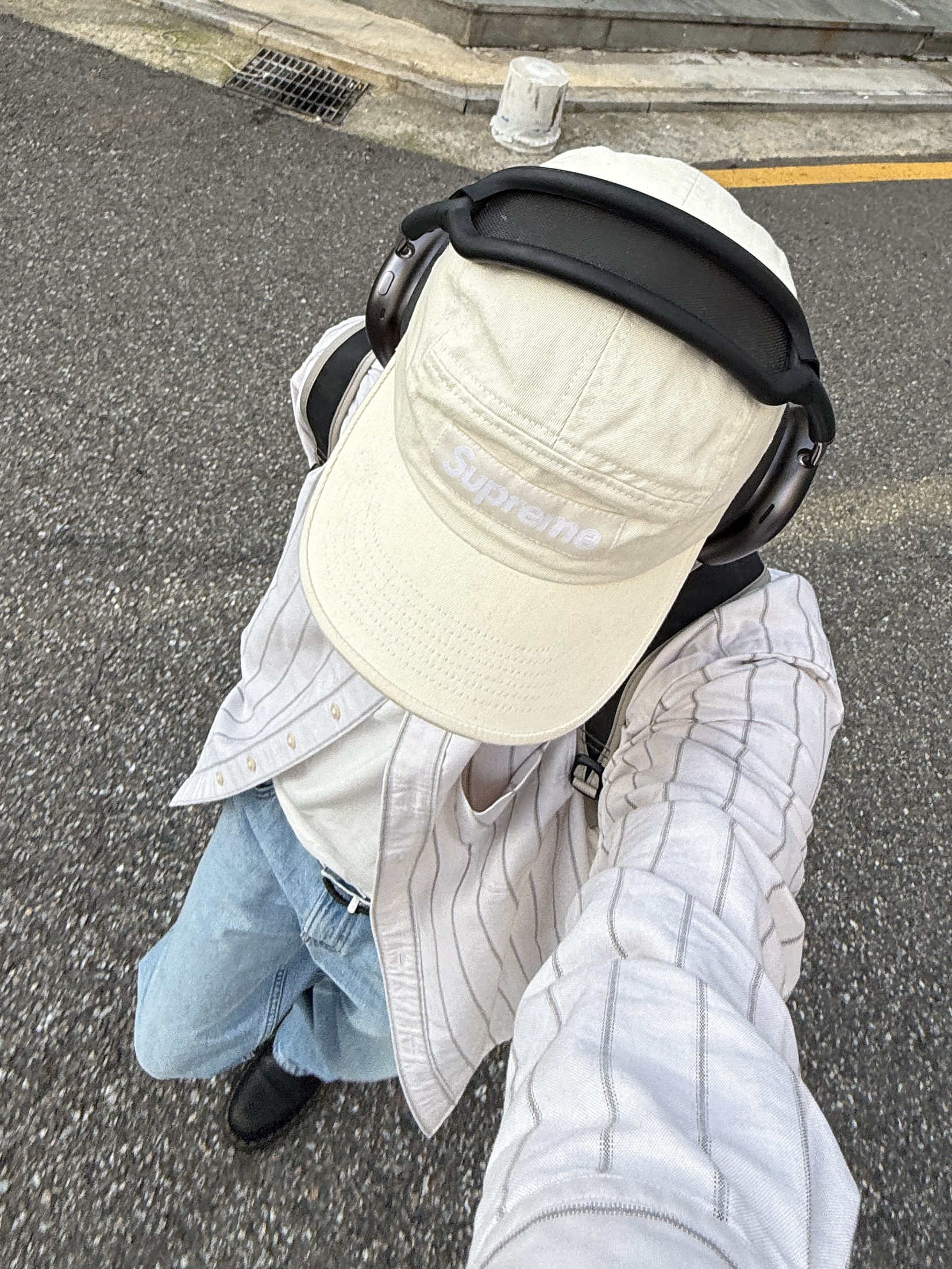 Dr. Martens 1461 Ambassador Black, Uniqlo x JW Anderson Straight Jean Blue - KR 착용 스타일 - 2