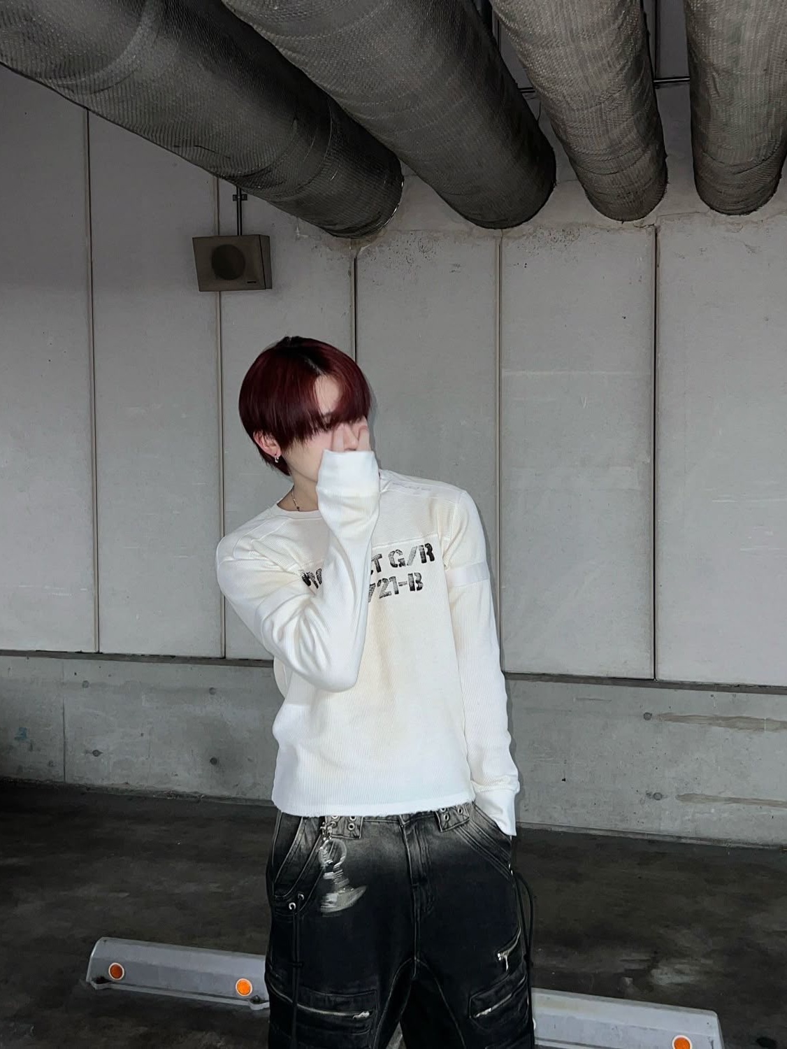 Project G/R Bondage Cross Waffle Thermal Long Sleeve Dirty White 착용 스타일 - 1