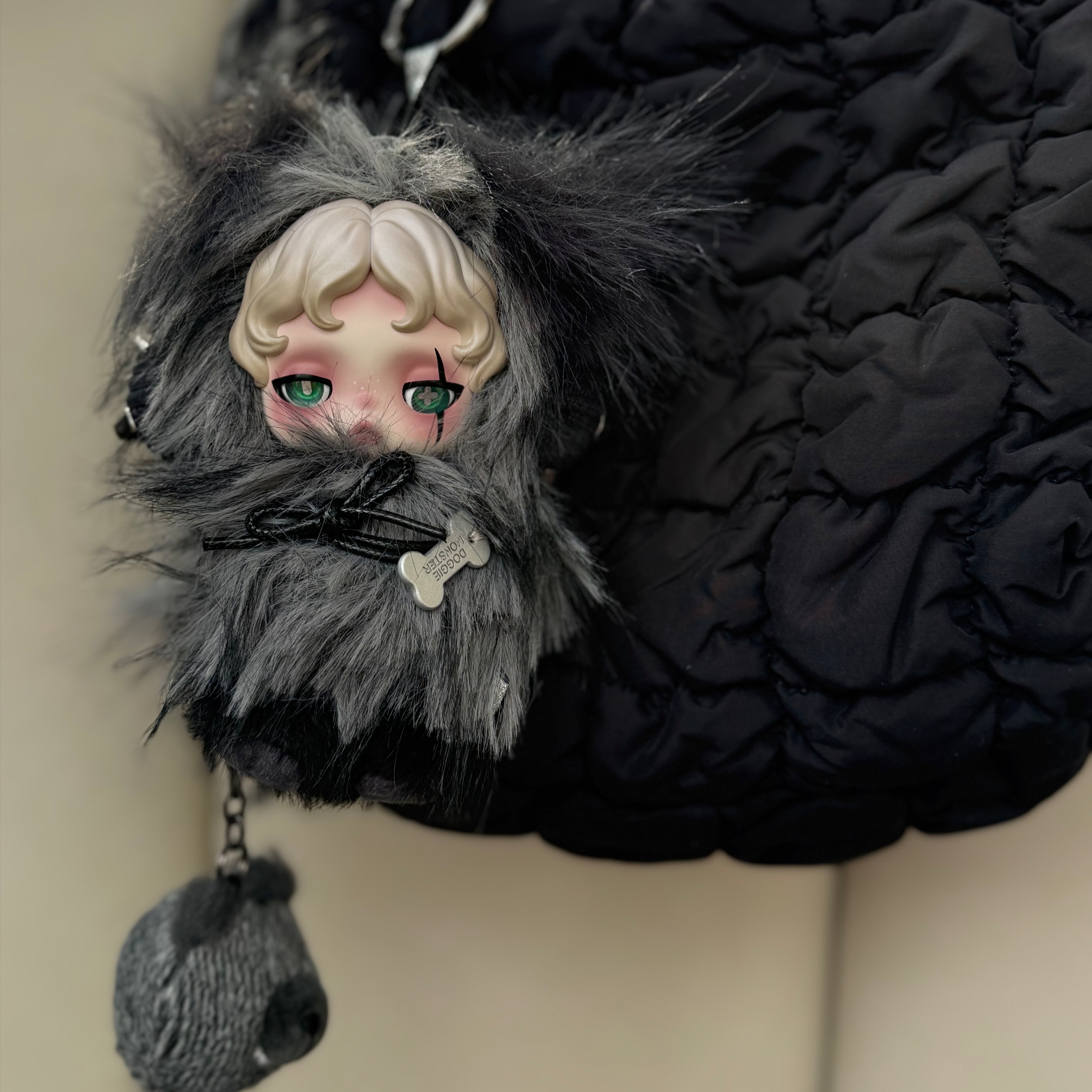 Pop Mart Skullpanda You Found Me ! Series Plush Doll Pendant Buddy Doggie (Opened Case), COS Quilted Mini Bag Black 착용 스타일