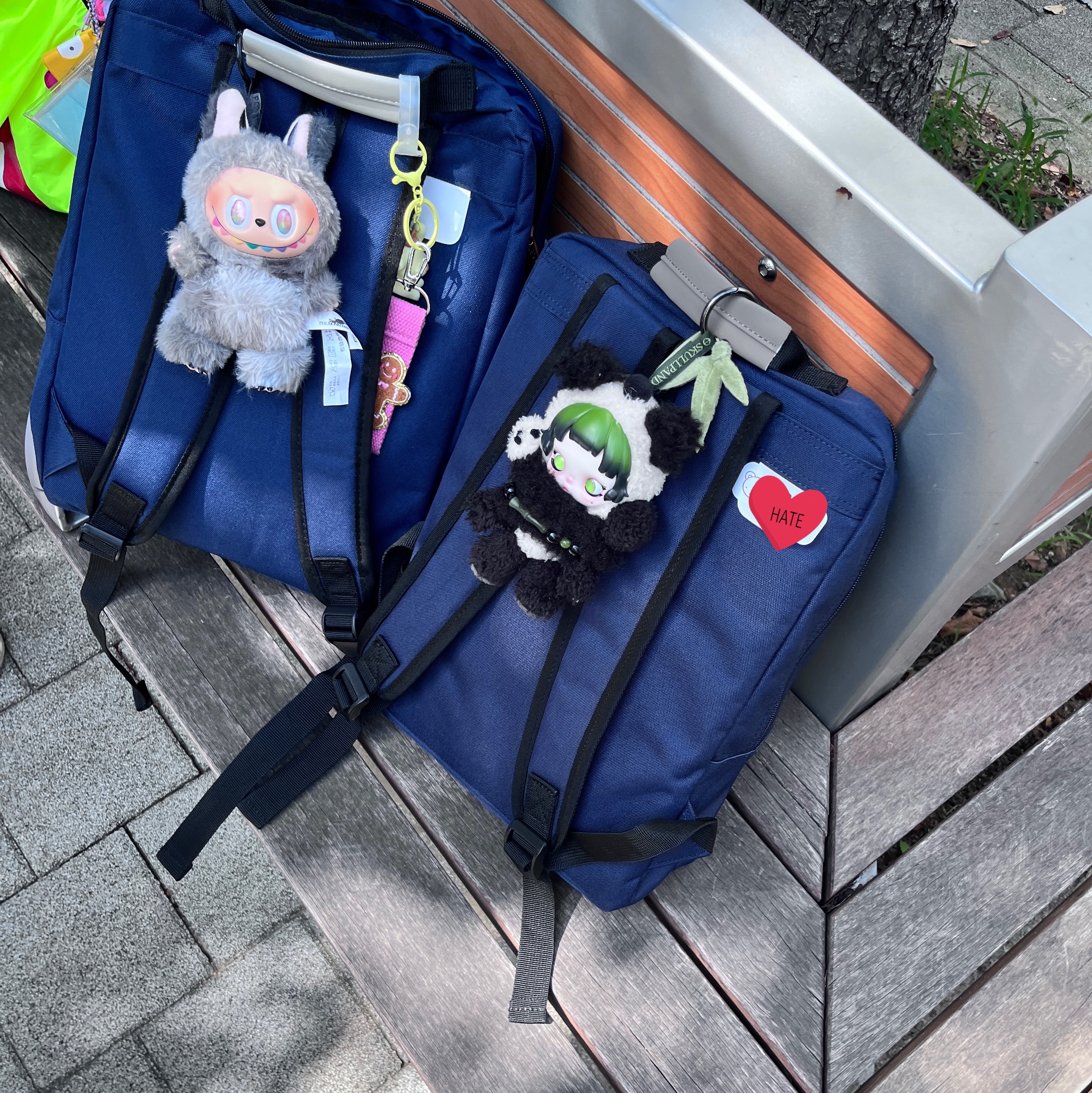 Pop Mart Skullpanda Lazy Panda Plush Doll Pendant, Pop Mart Labubu The Monsters Highlight Series ID Keyring (Opened Case) 착용 스타일 - 2