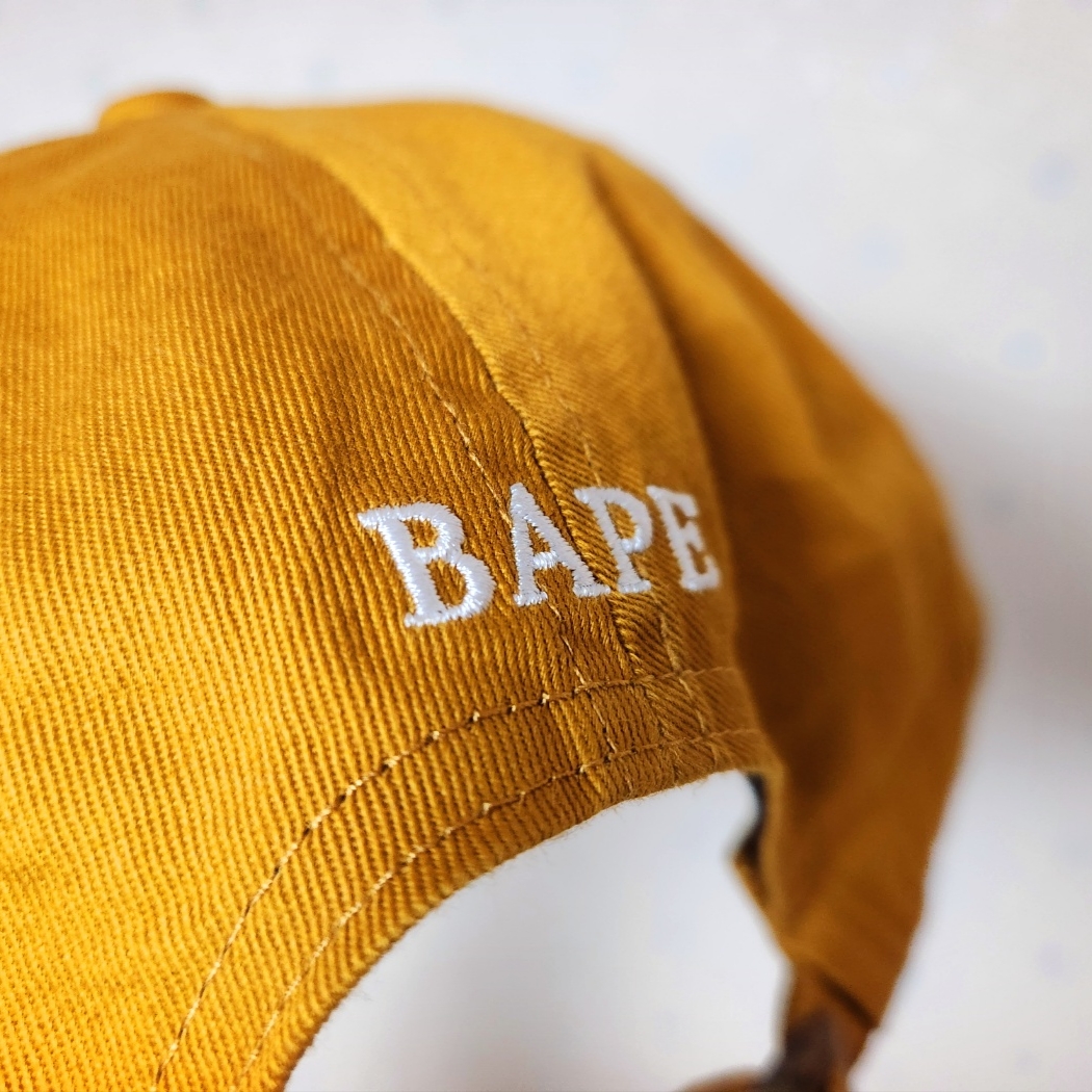 BAPE One Point Cap Yellow, YESEYESEE Logo Cap Black 착용 스타일 - 3