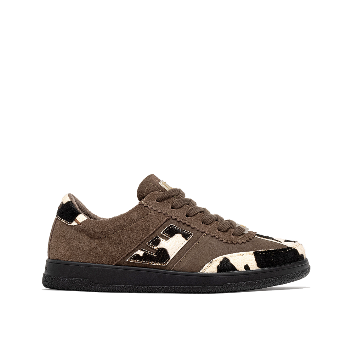 EP5FN1ST39301 EPT SANTOS Milk Cow Brown