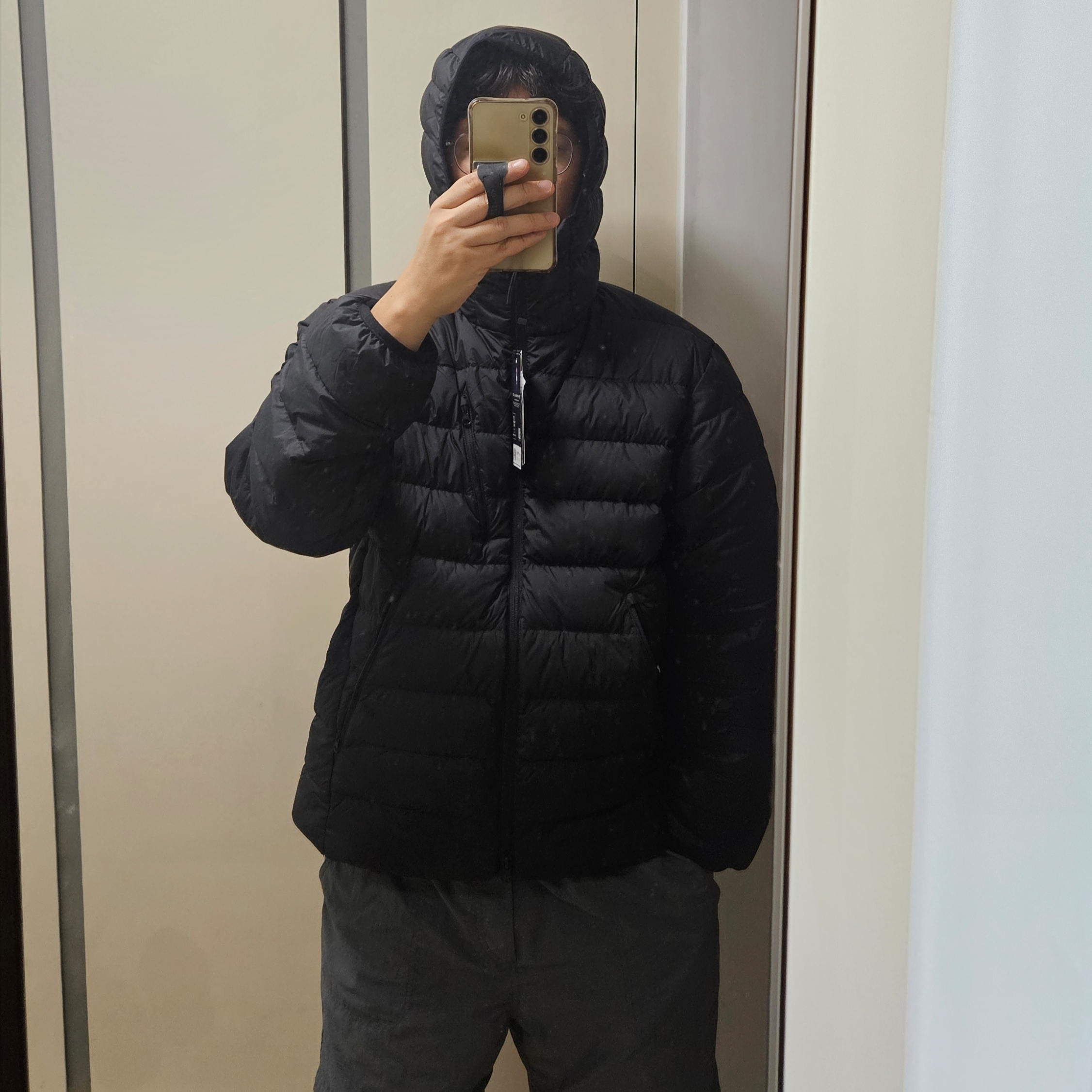 Musinsa Standard City Leisure Hooded Light Down Jacket Black 착용 스타일