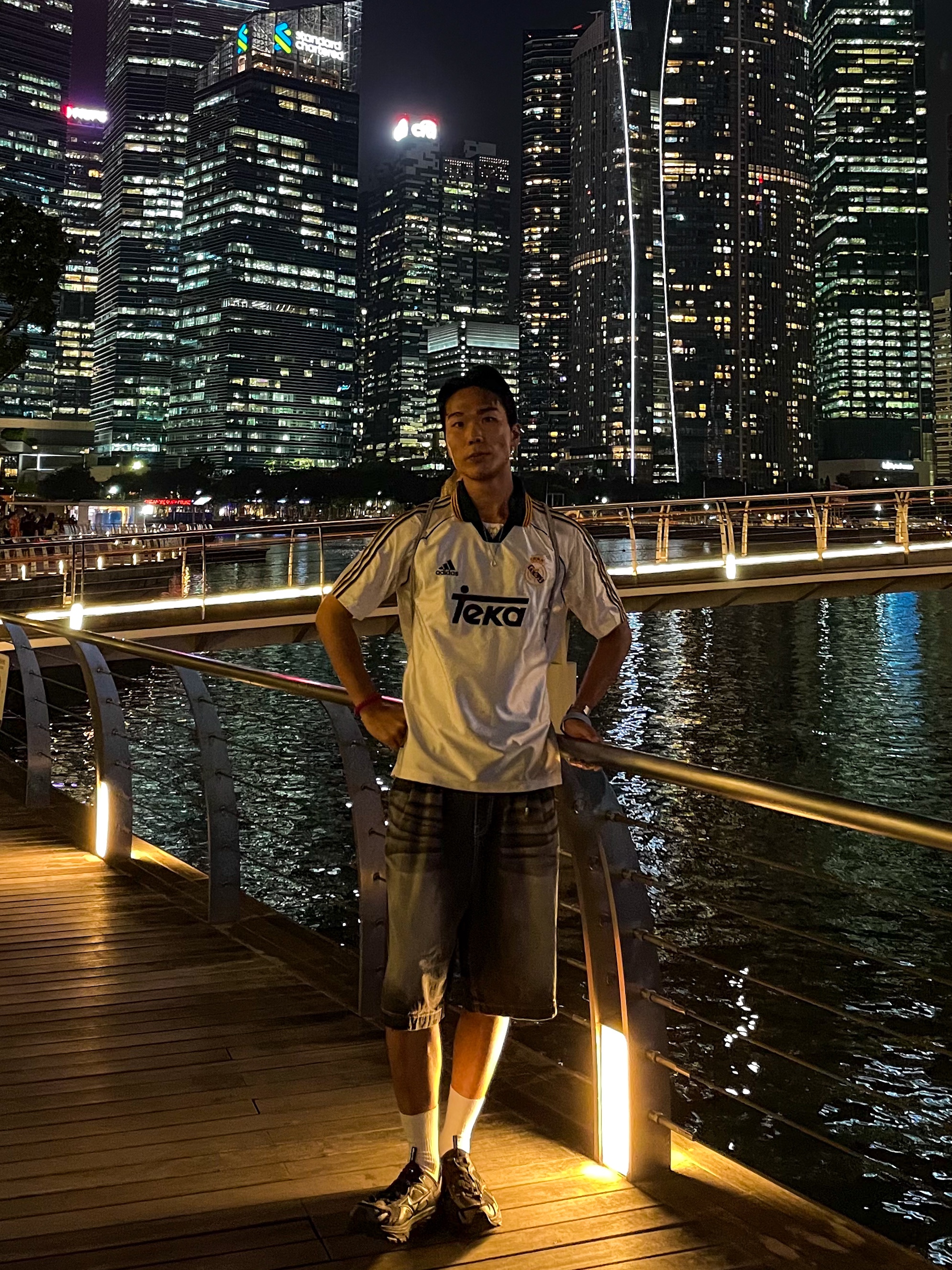 Adidas Real Madrid 99/00 Home Jersey White - KR Sizing (Non Marking Ver.), Mizuno Racer Trail SE Black 착용 스타일