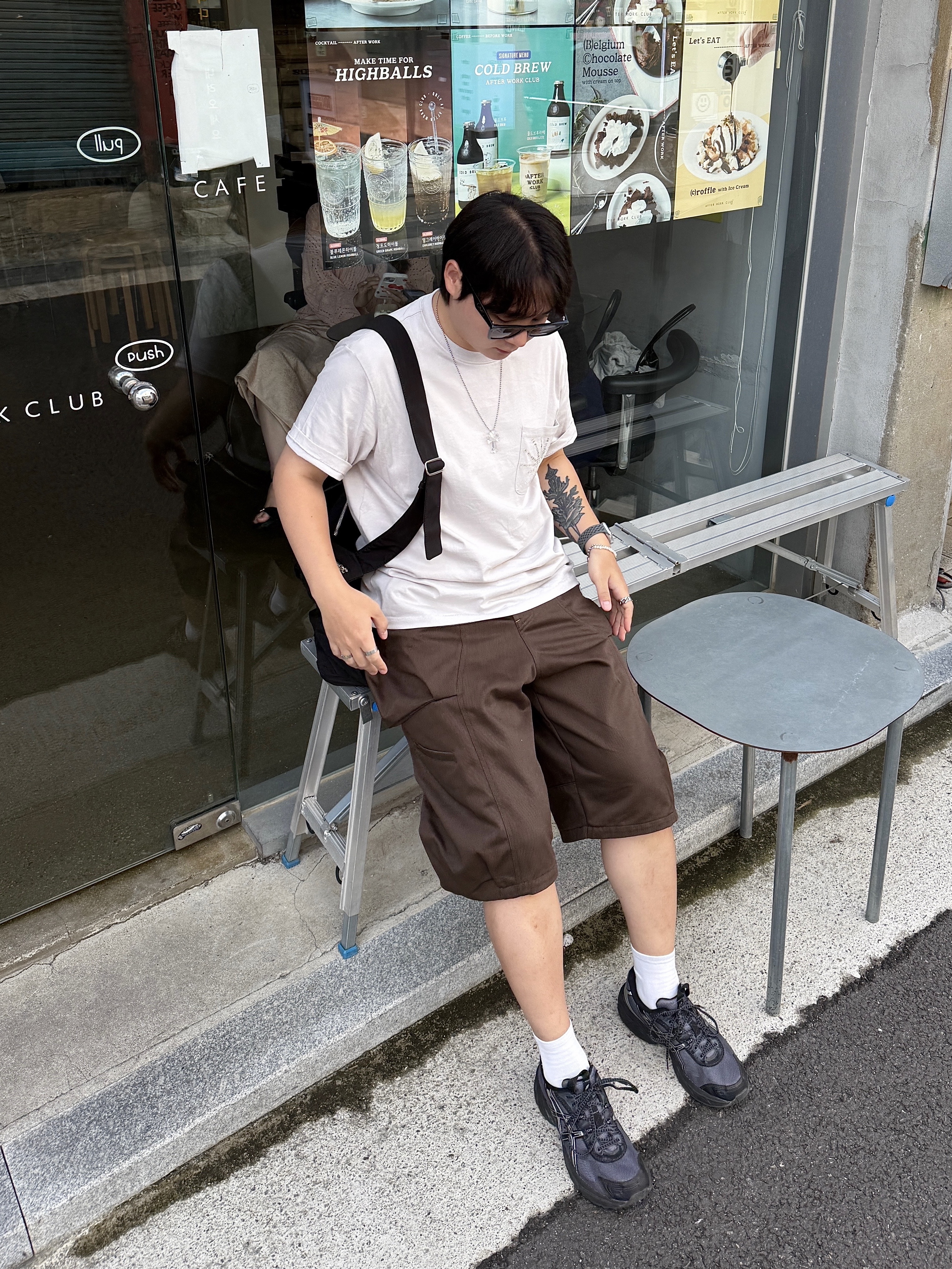 Kamien Goguma Bermuda Pants Olive Brown, Asics UB2-S Gel-1130 Asphalt Pure Silver 착용 스타일 - 1