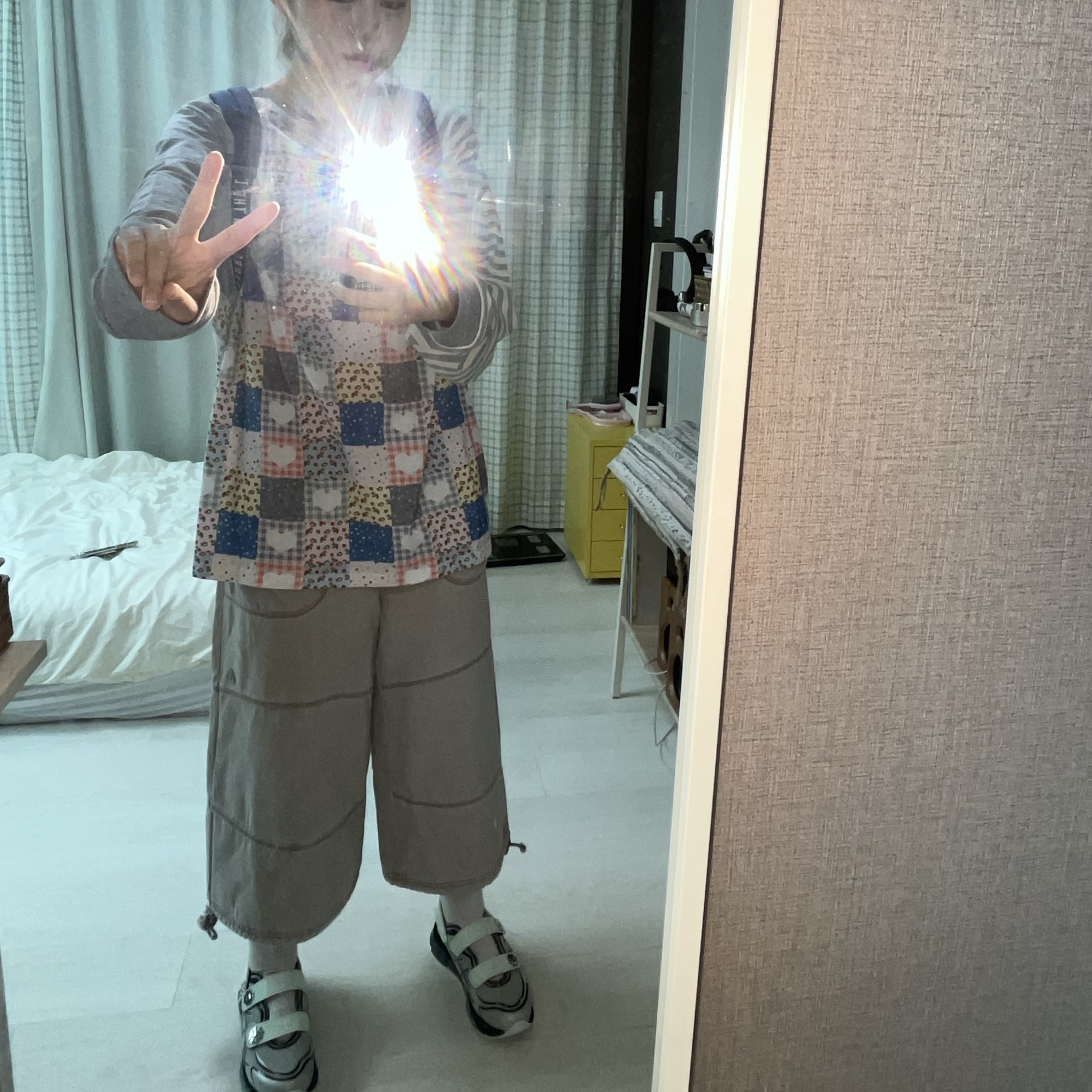 Human Made Backpack Navy, COYSEIO Oxford Zigzag Pants Beige 착용 스타일 - 2