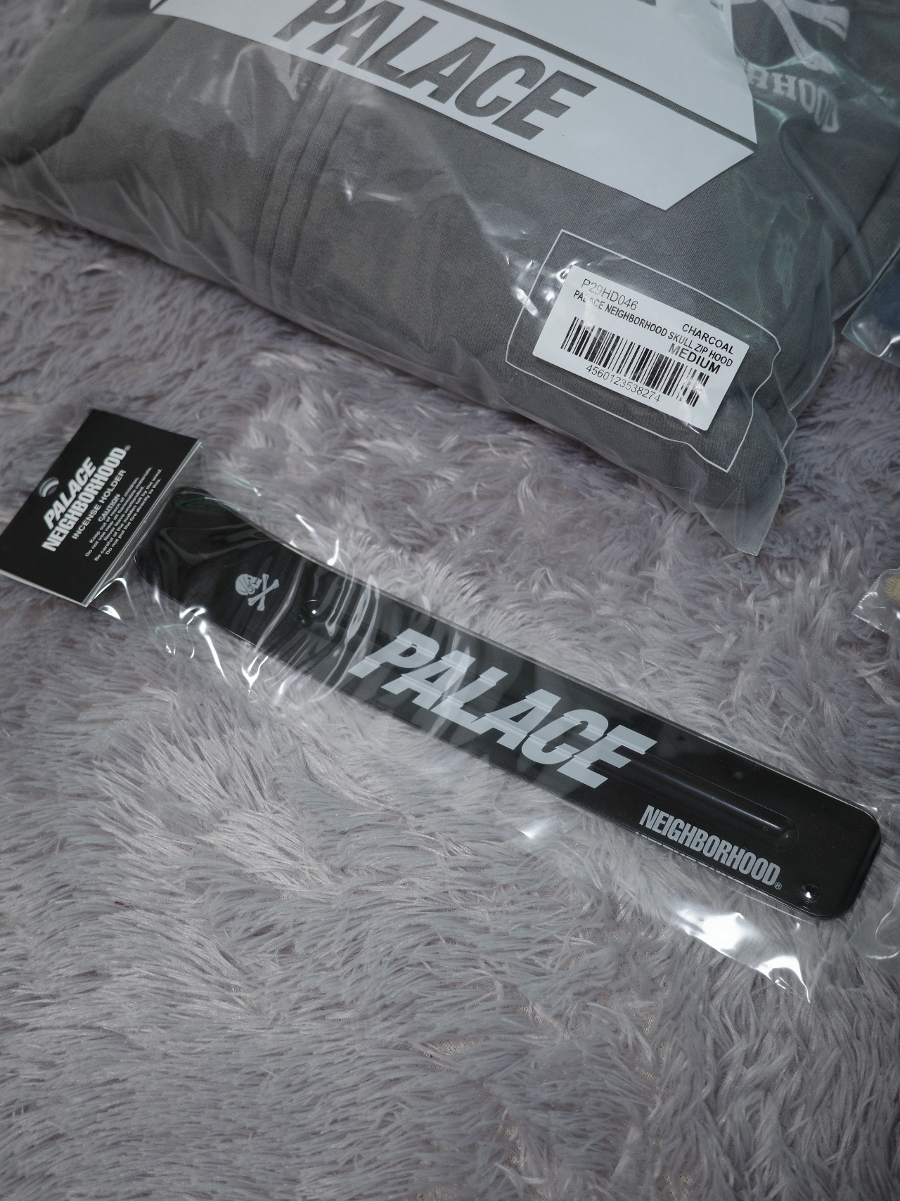 Palace x Neighborhood Incense Tray Black - 25FW 착용 스타일 - 2