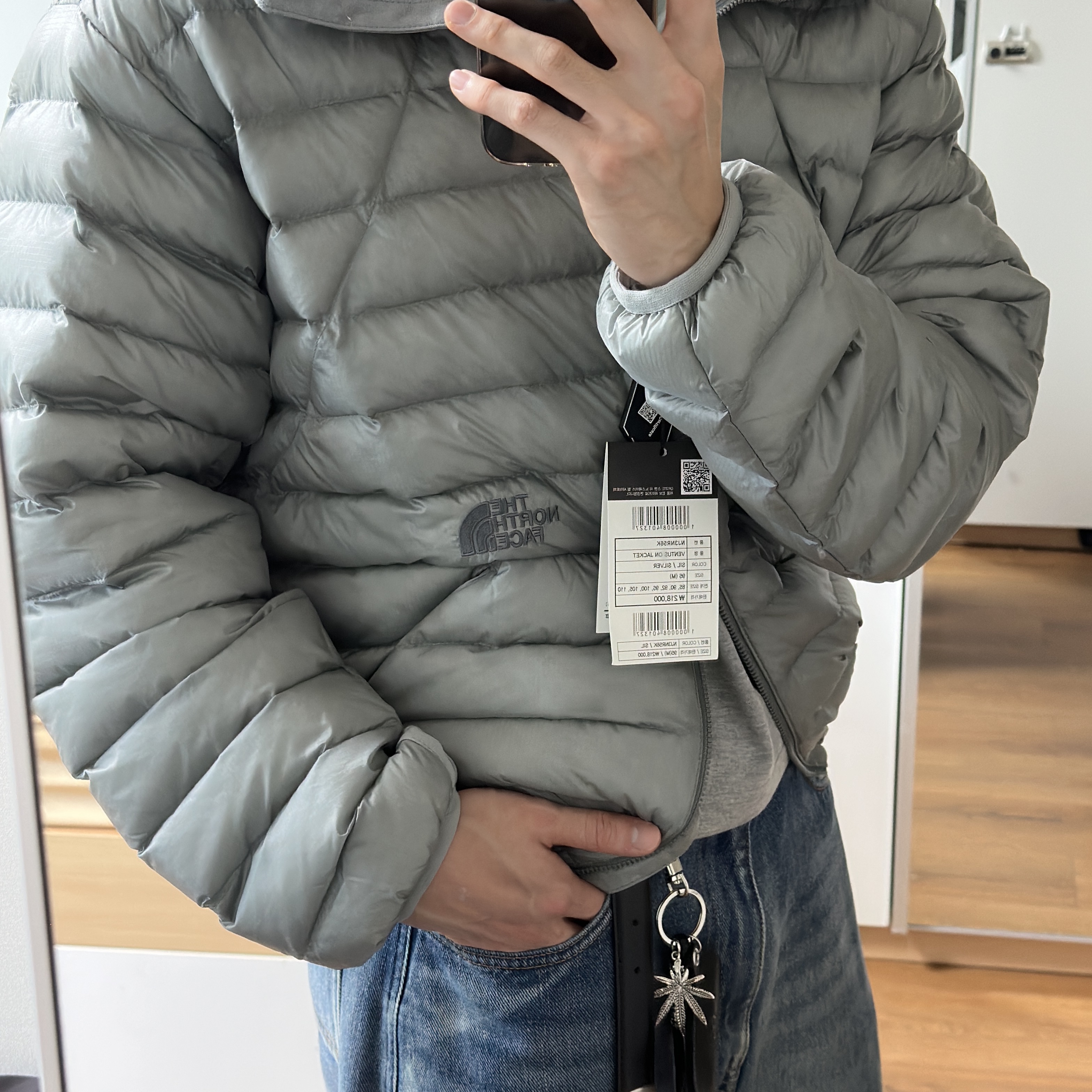 The North Face Ventus On Jacket Silver 착용 스타일 - 3