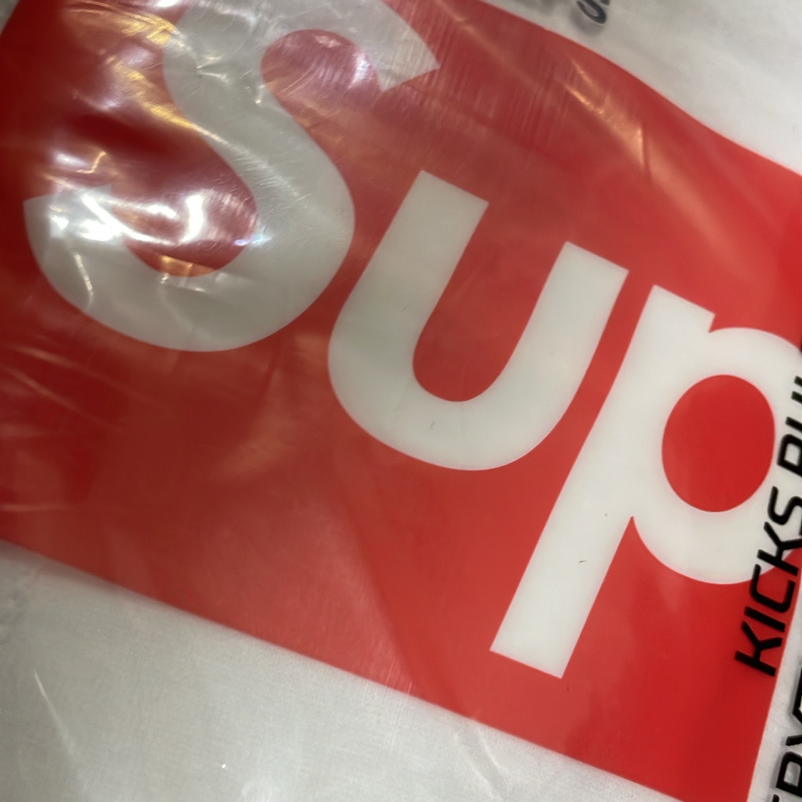 Supreme Hanes Boxer Briefs White (4 Pack) 착용 스타일 - 2