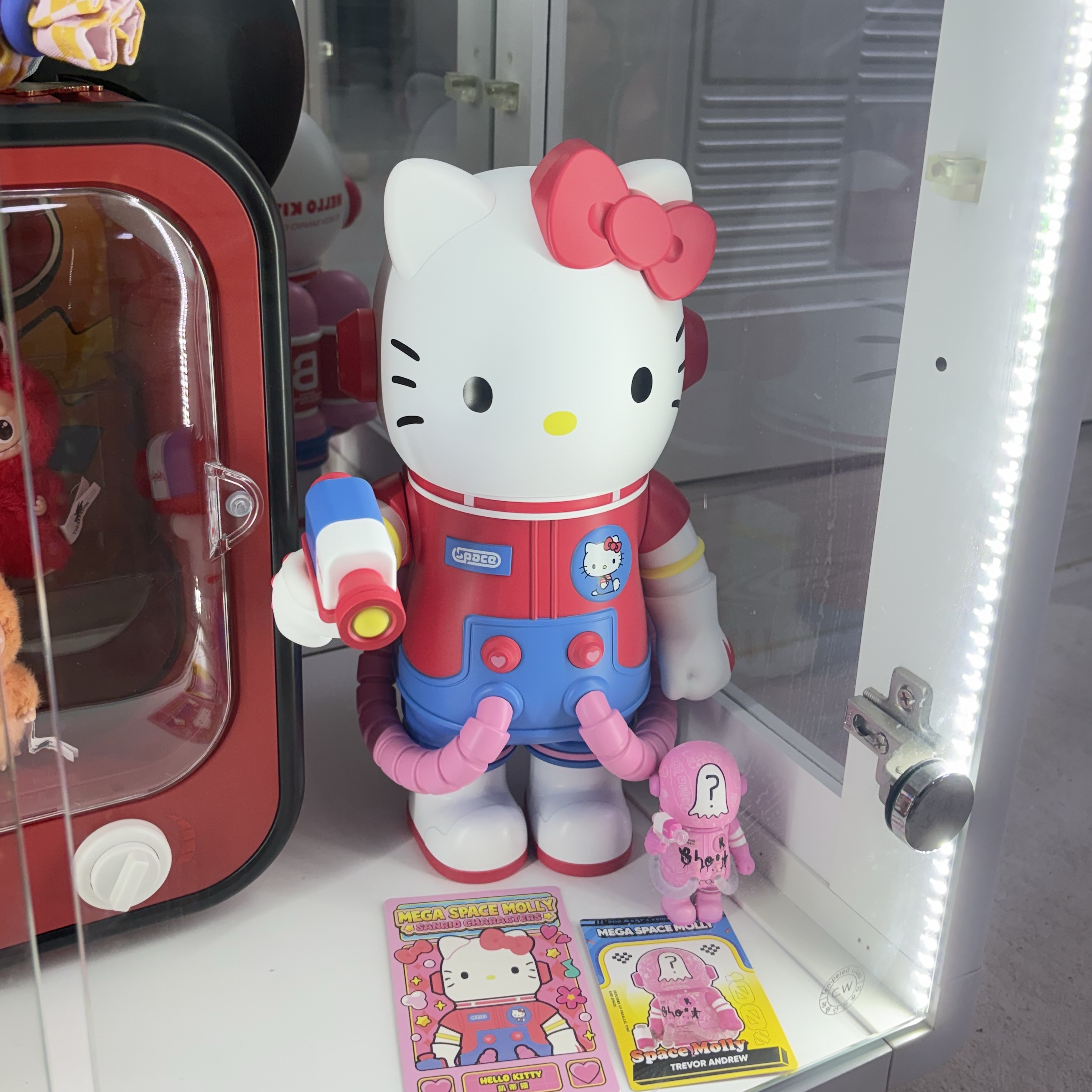 Pop Mart Mega Space Molly Sanrio Sealed Case 400% (1 Blind Box) 착용 스타일