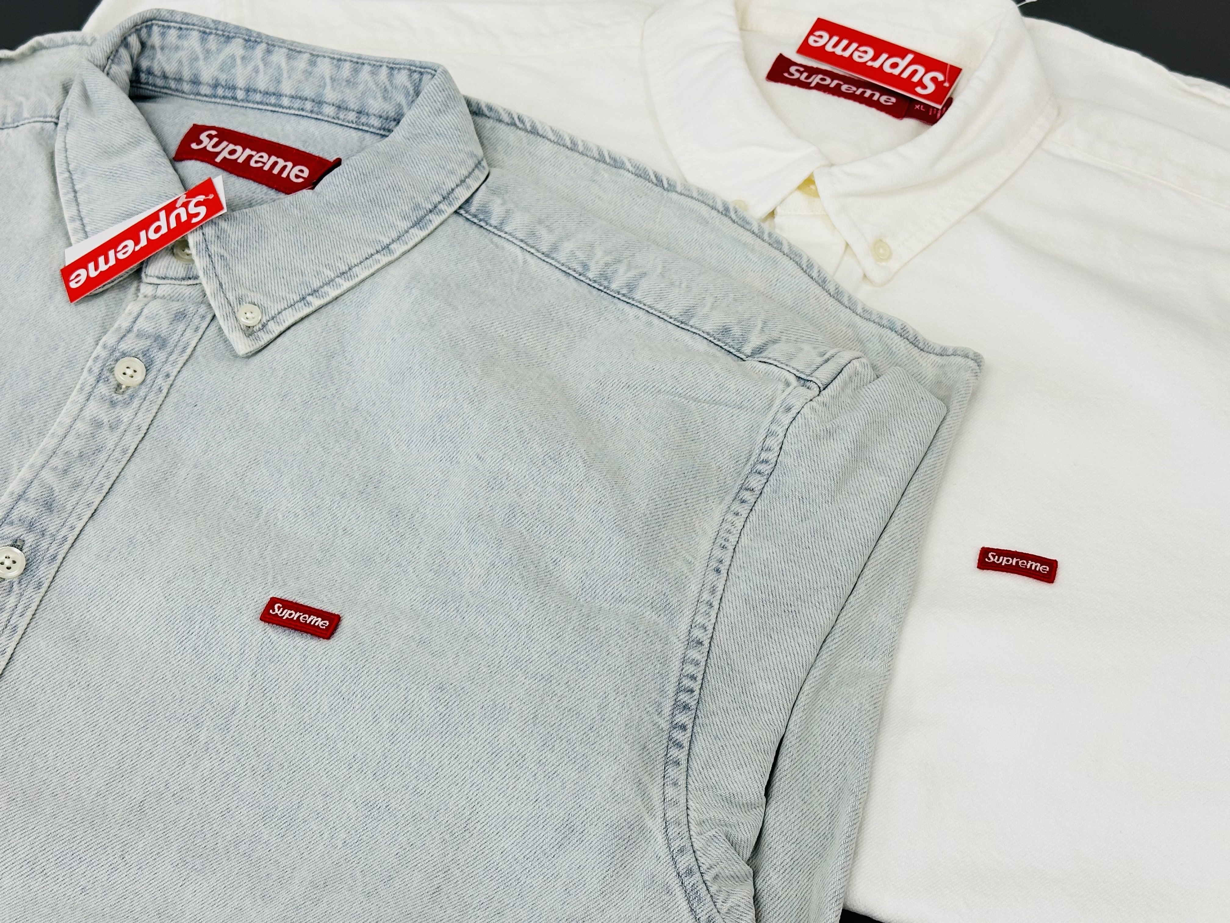 Supreme Small Box Denim Shirt White - 25FW, Supreme Small Box Denim Shirt Light Indigo - 25FW 착용 스타일