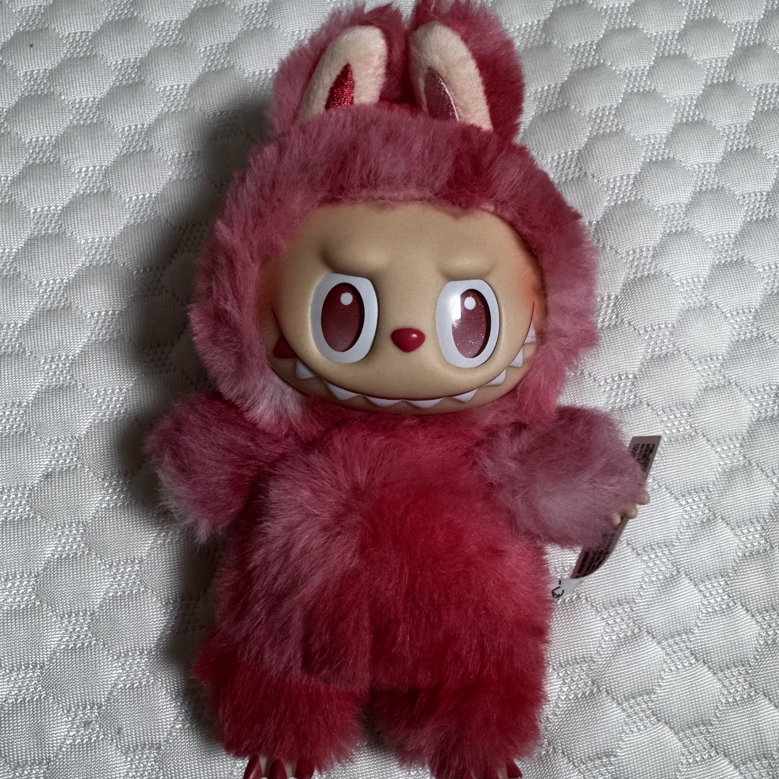 Pop Mart Labubu The Monsters Highlight Series Love Keyring (Opened Case) 착용 스타일