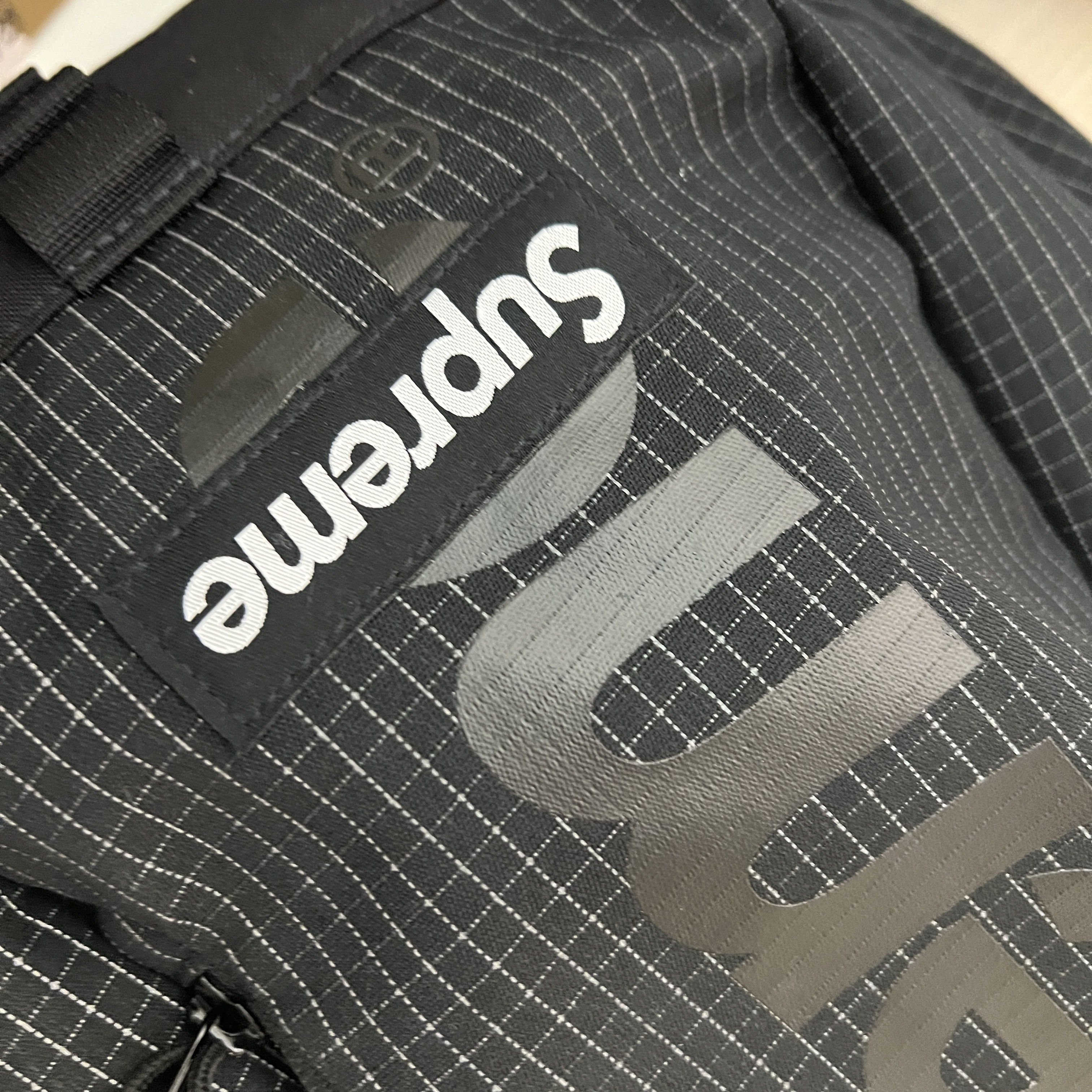 Supreme Backpack Black - 24SS 착용 스타일