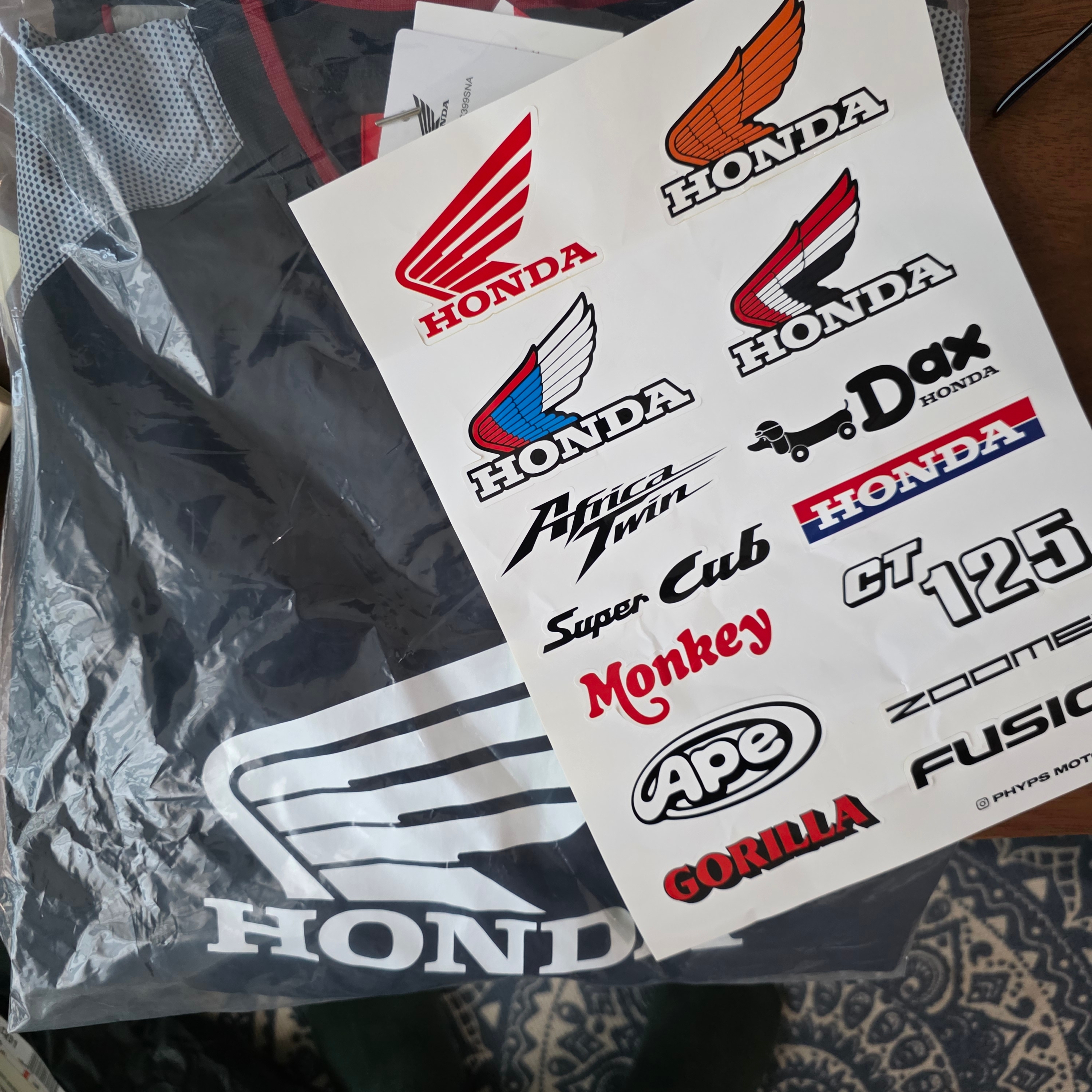 Honda Speed Track Nylon T-Shirt Navy 착용 스타일