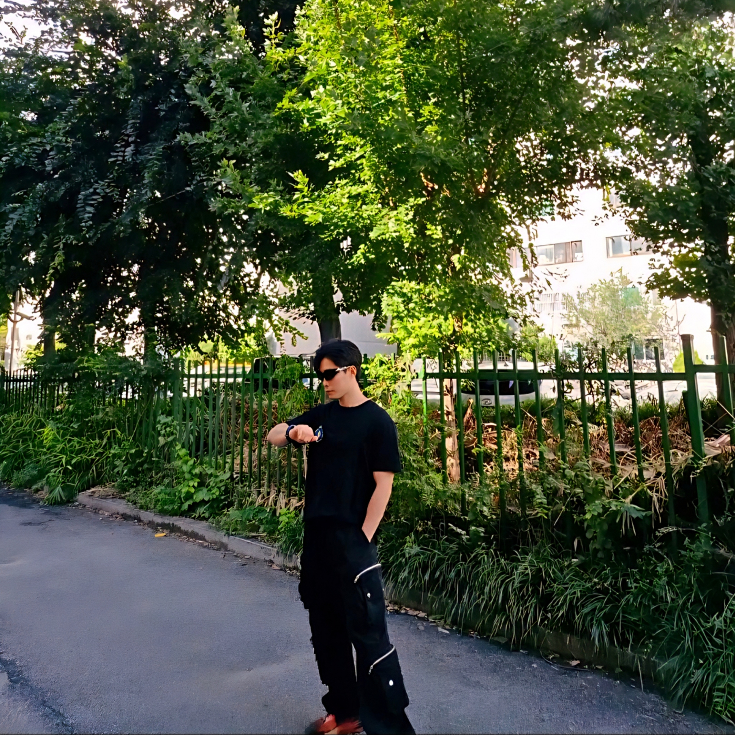 Stussy Cosmos T-Shirt Black 착용 스타일 - 1