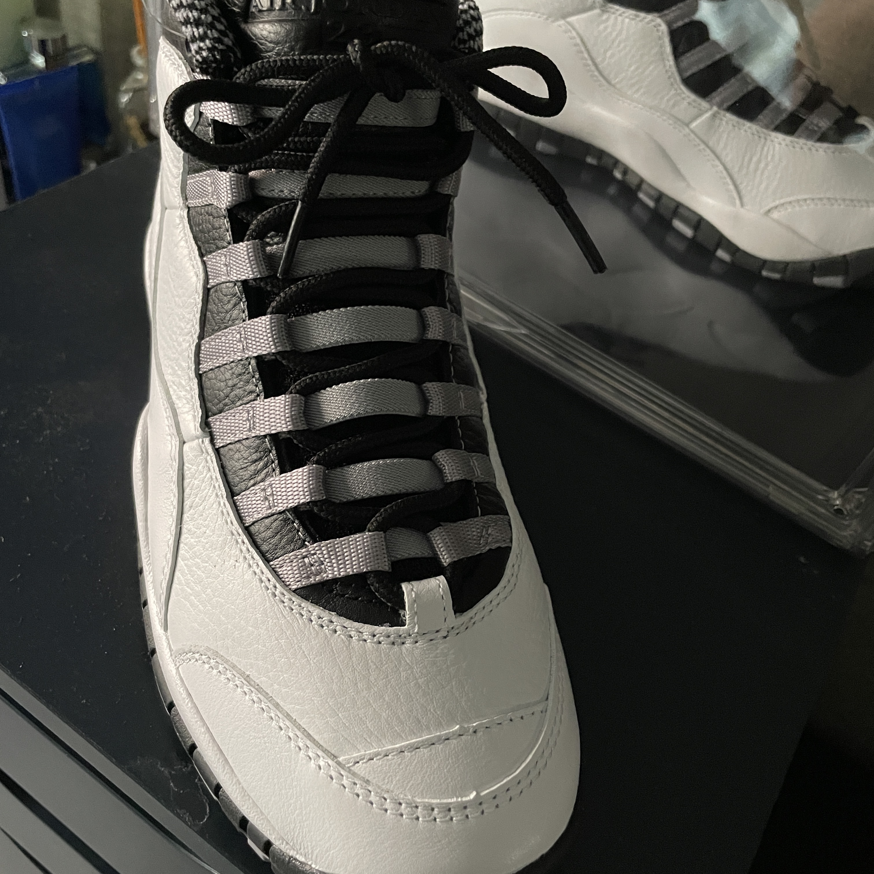Jordan 10 Retro Light Steel Grey 착용 스타일 - 4