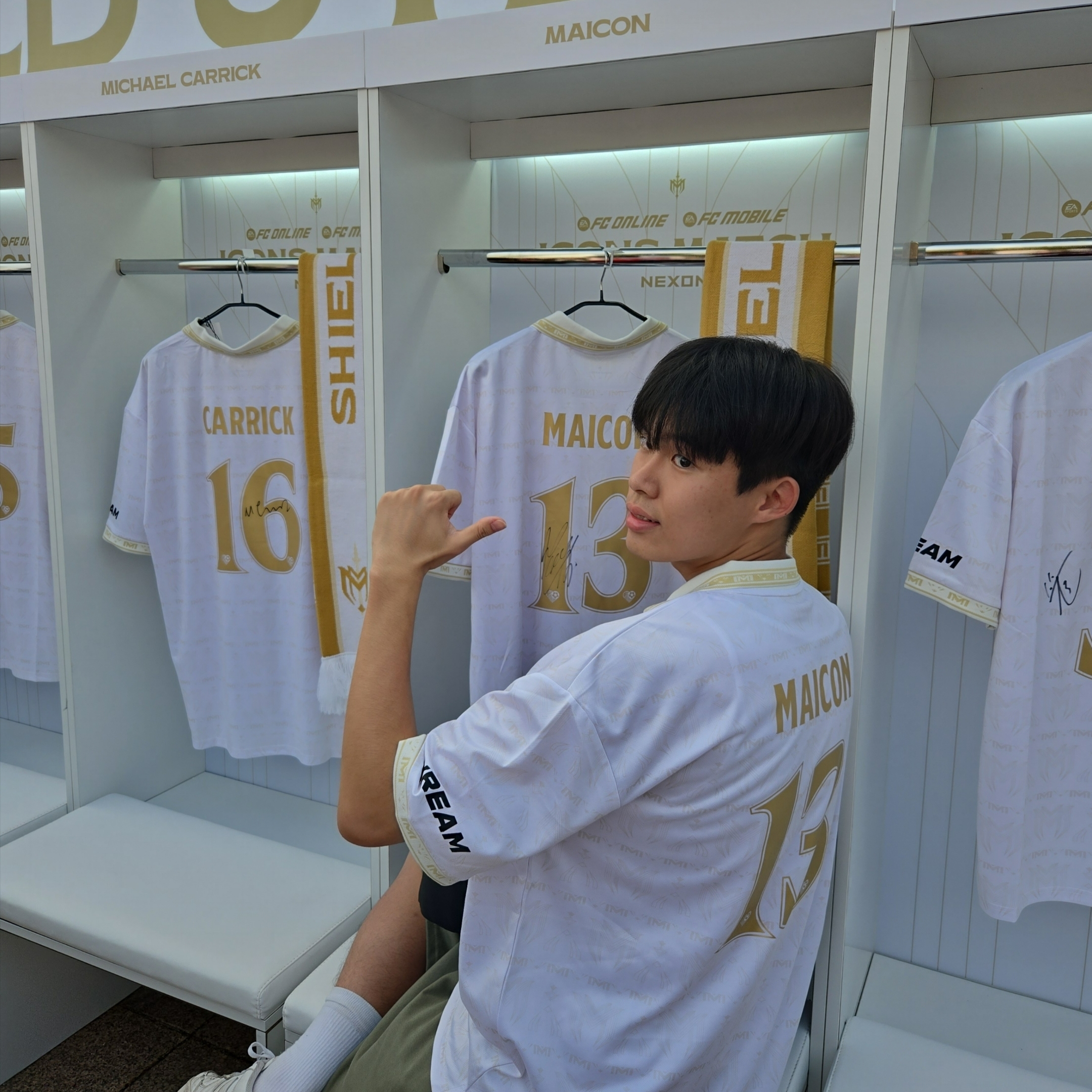 [PRE-ORDER] SHIELD UTD Jersey White 2XL (Marking) 착용 스타일 - 1